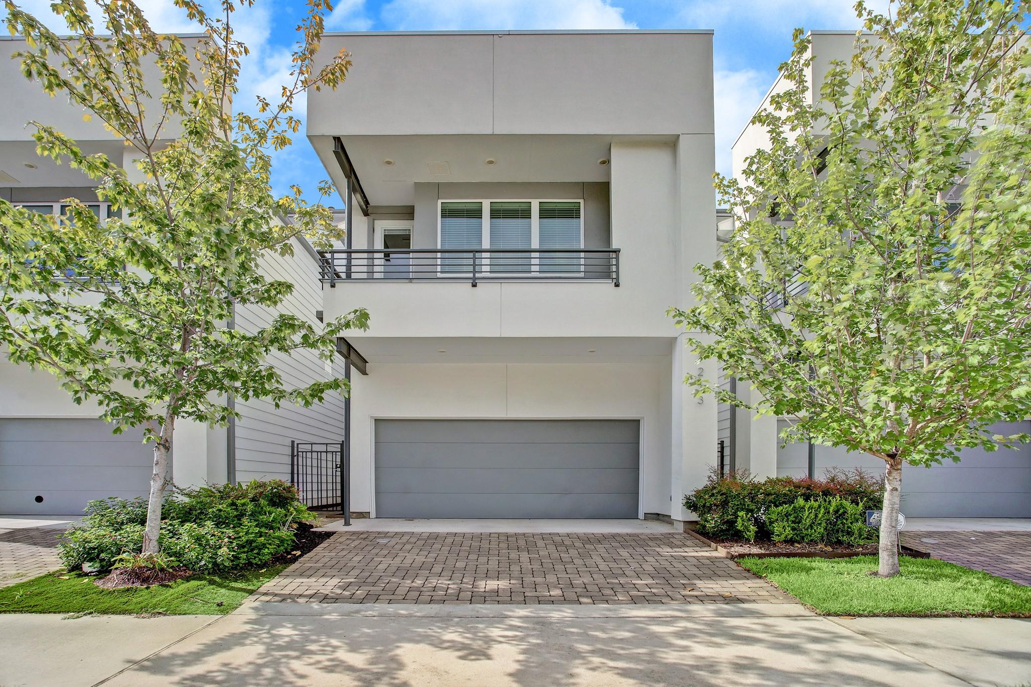 1213 Crockett Street