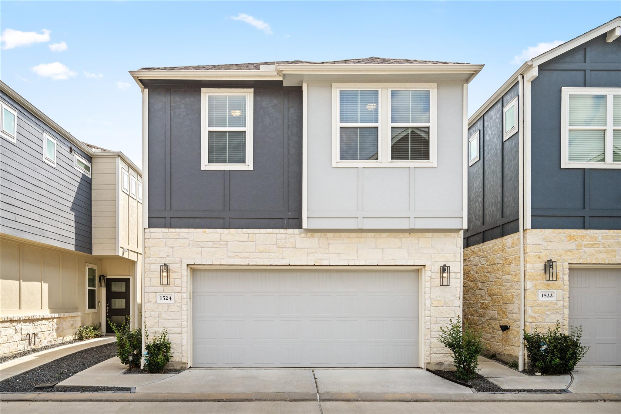 1524 Lakeline Oak Drive