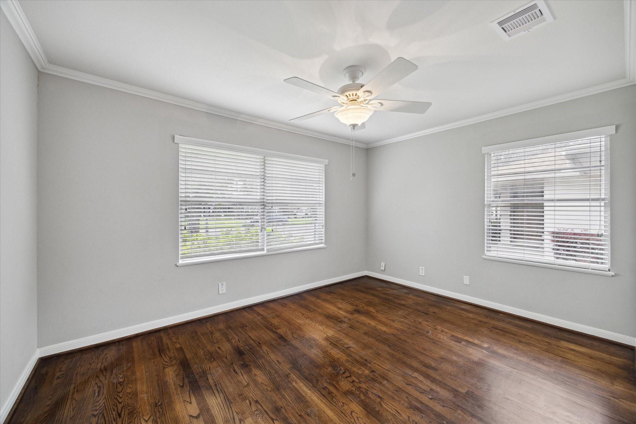 4717 Saxon Street