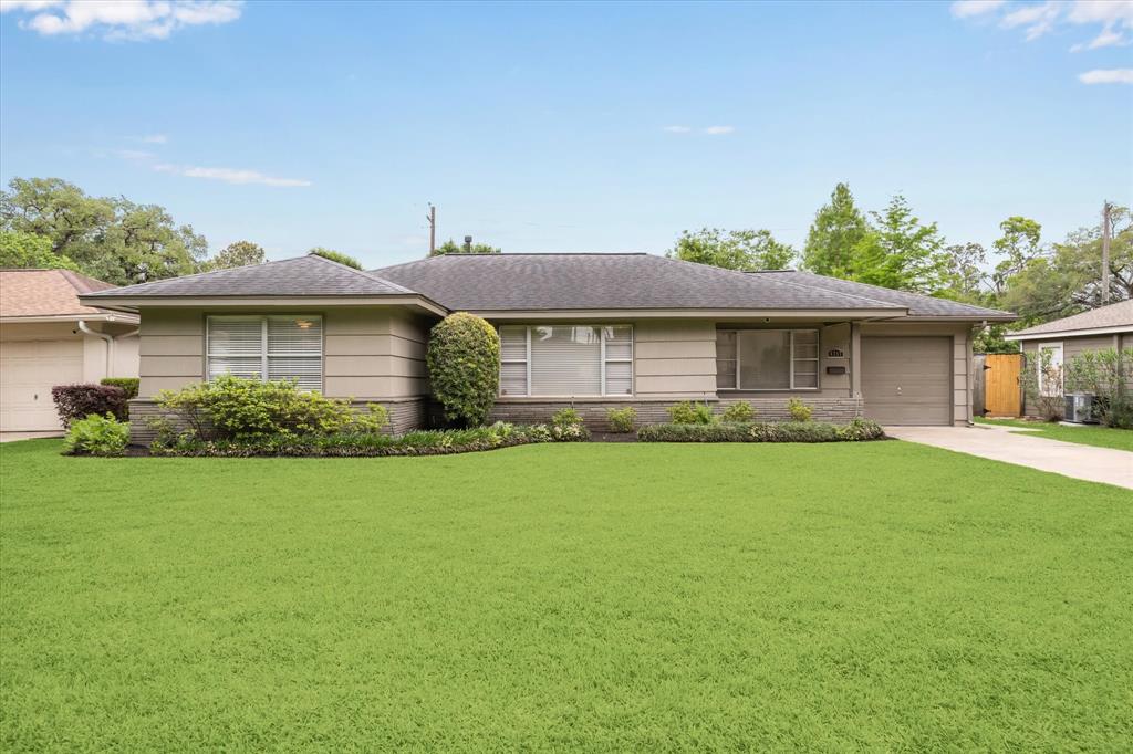 4717 Saxon Street