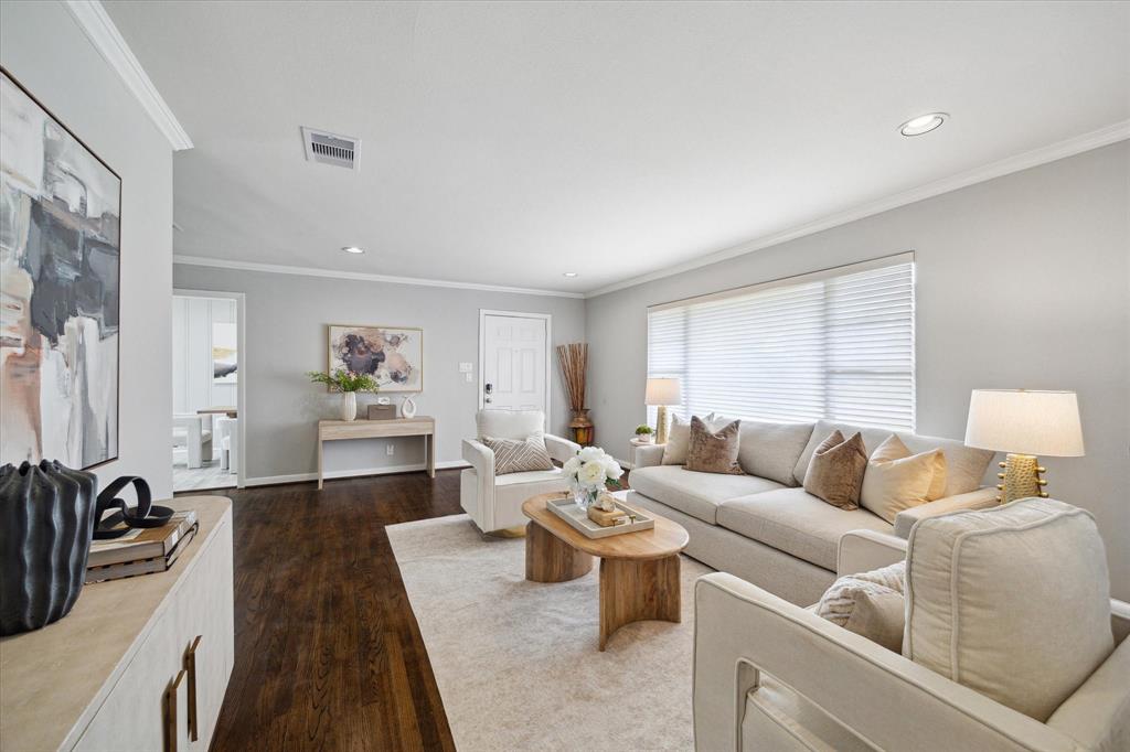 4717 Saxon Street