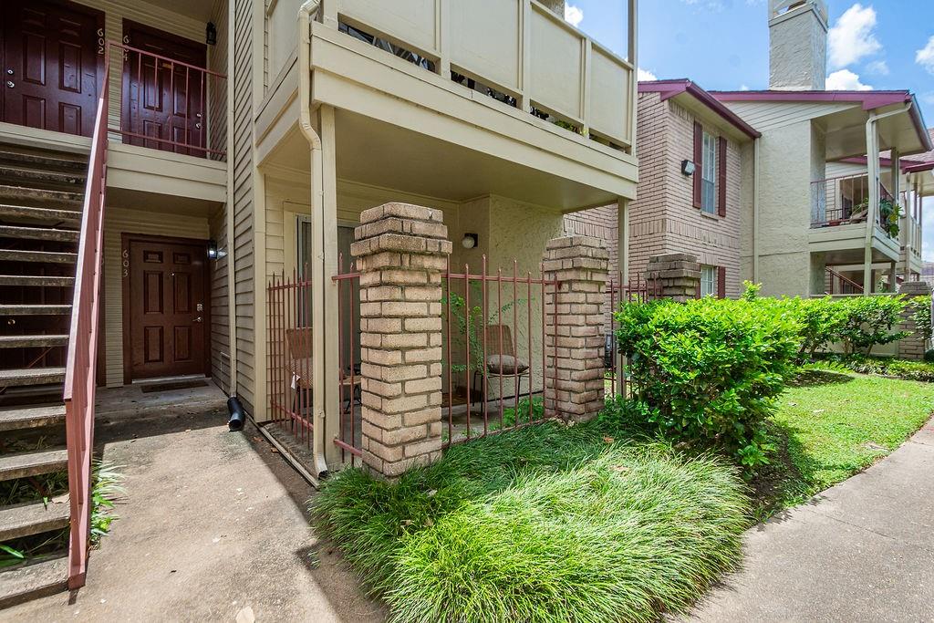 2120 El Paseo Street # 603