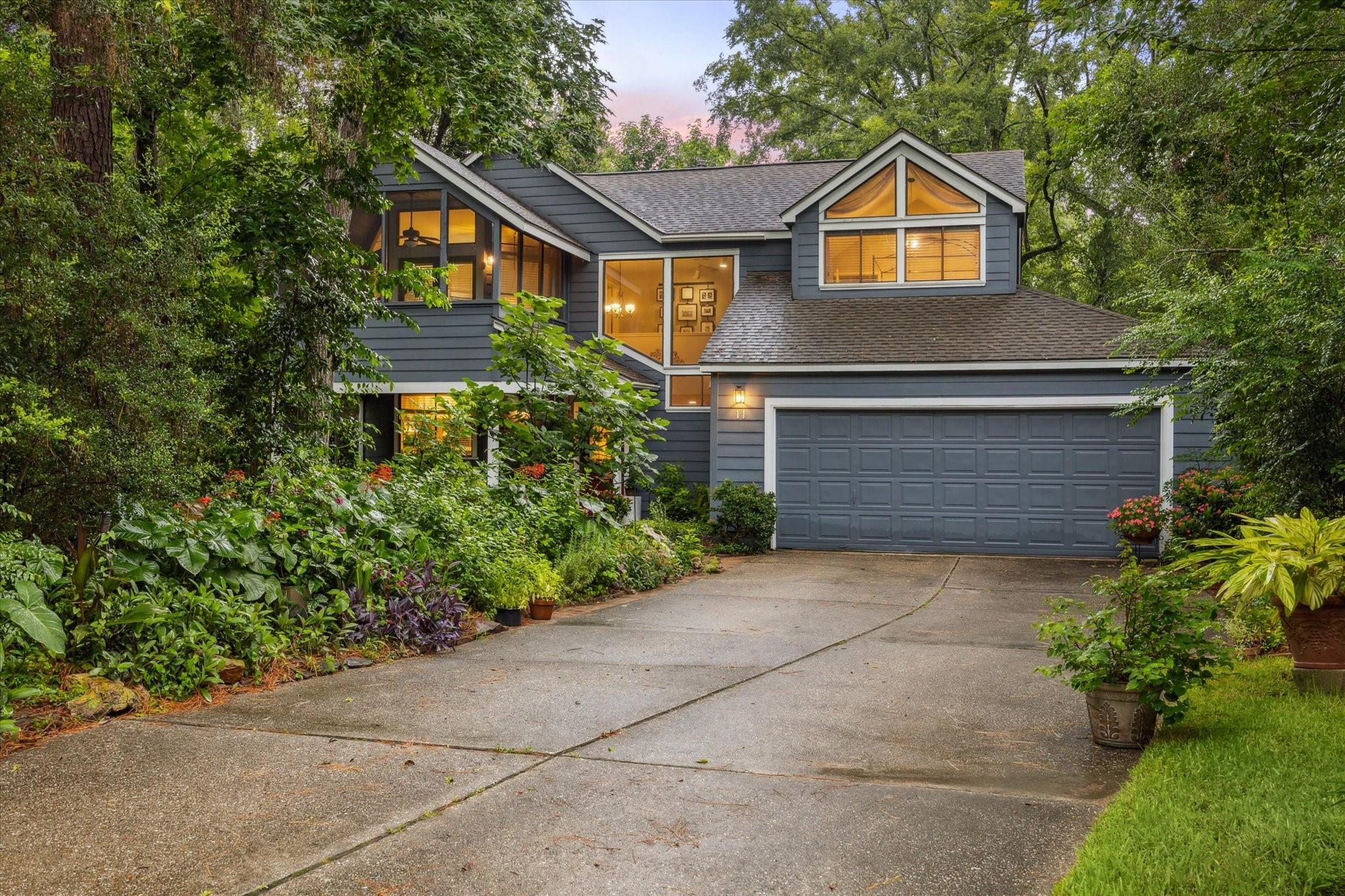 11 Leaf Trace Court