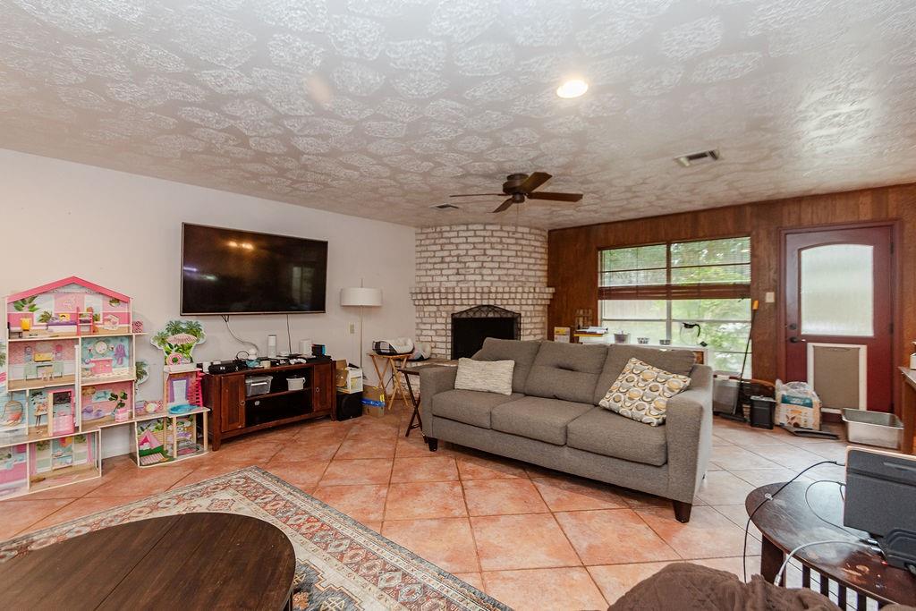 9103 Meaux Drive