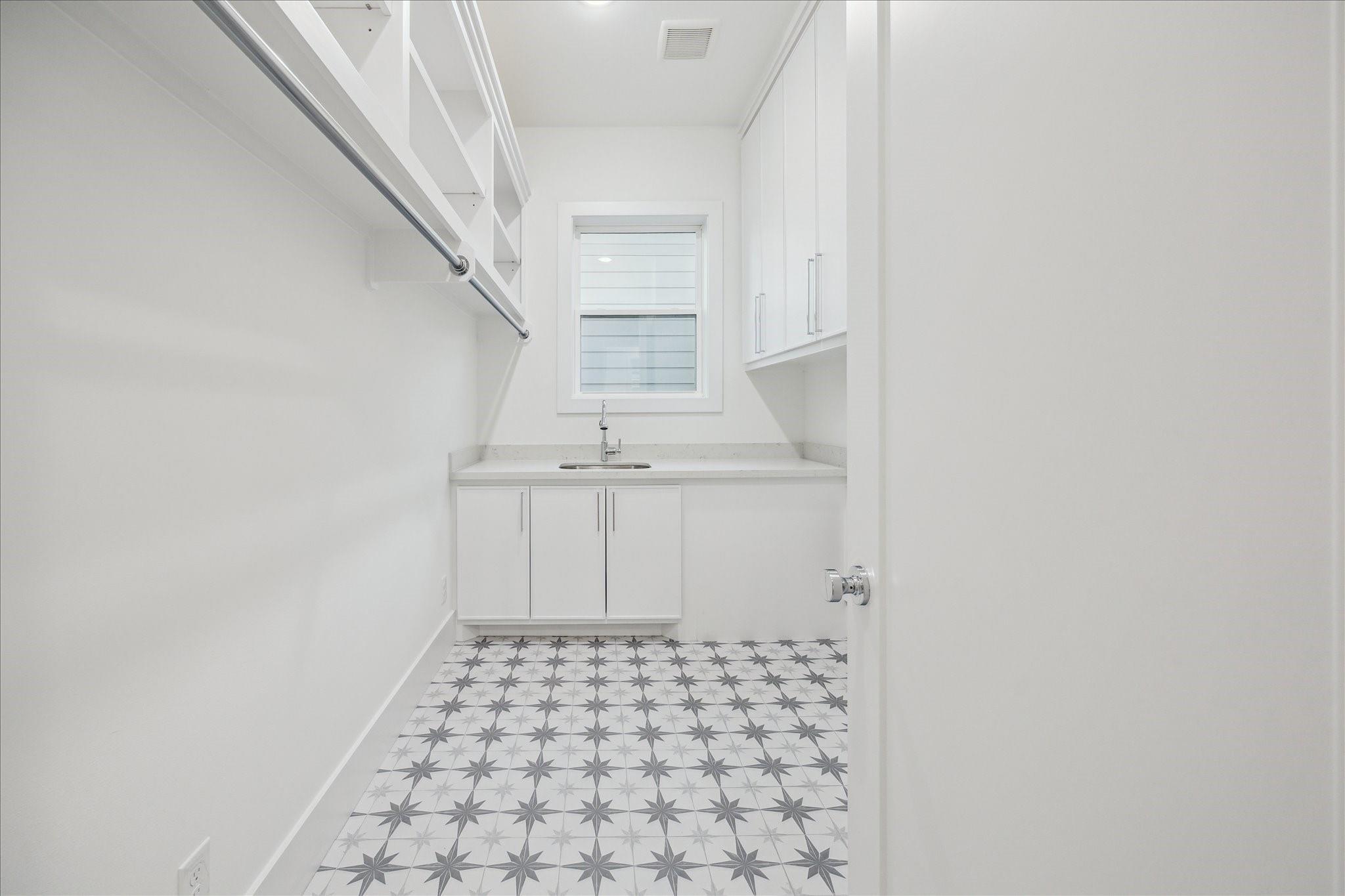 308 E 26th Street