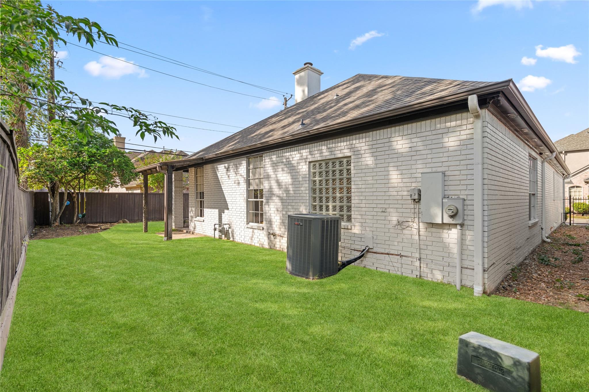 7515 Woodridge Place