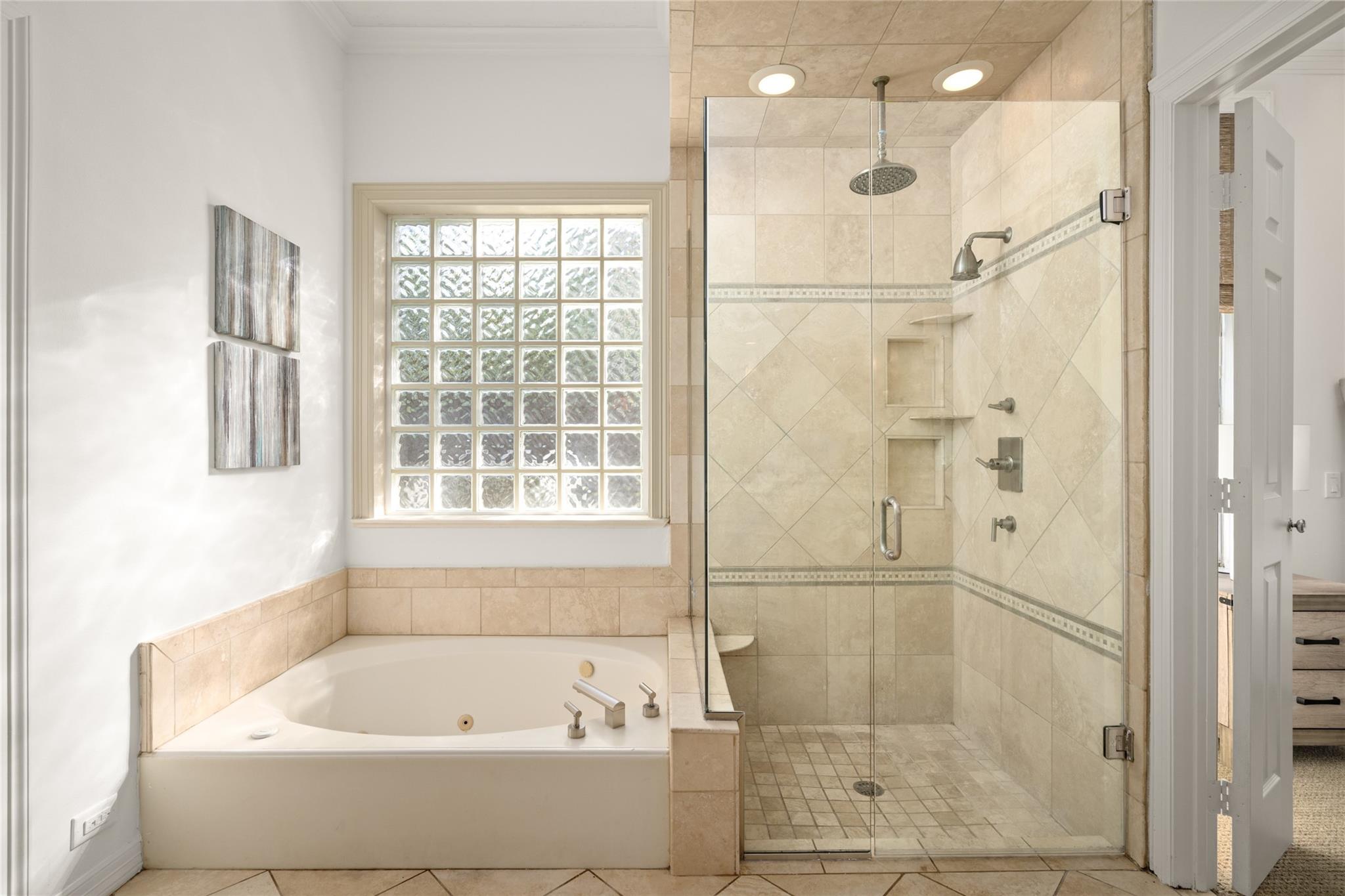 7515 Woodridge Place