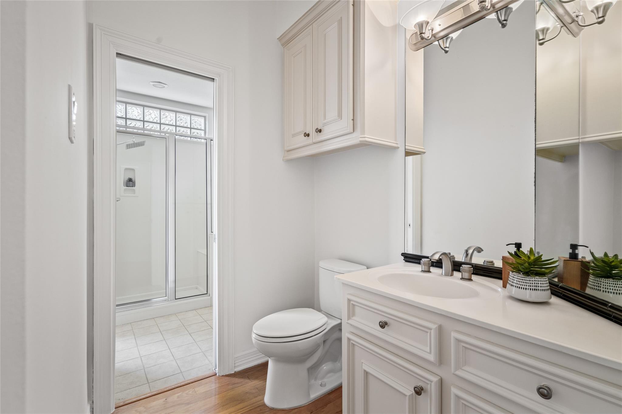 7515 Woodridge Place