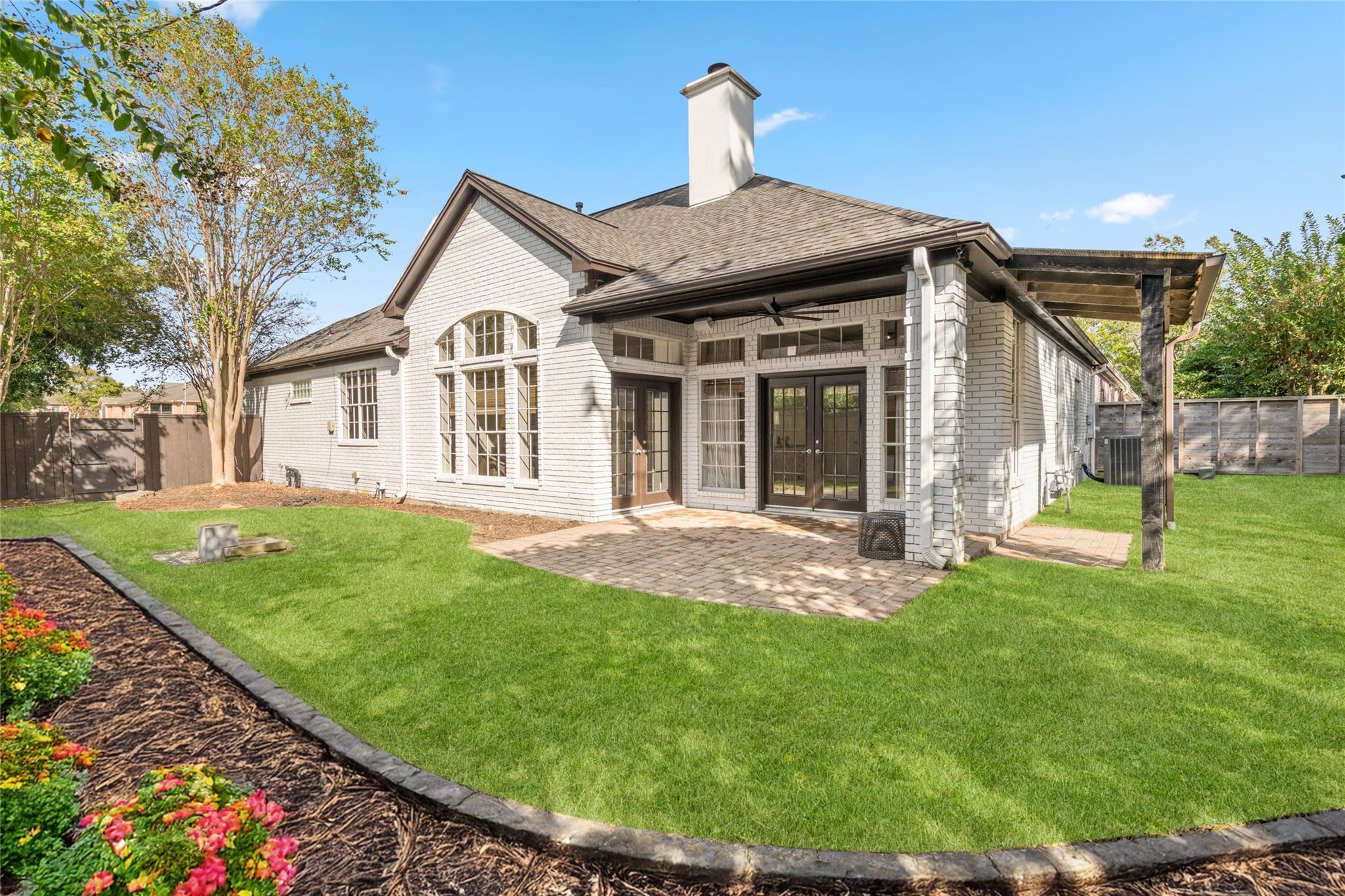 7515 Woodridge Place