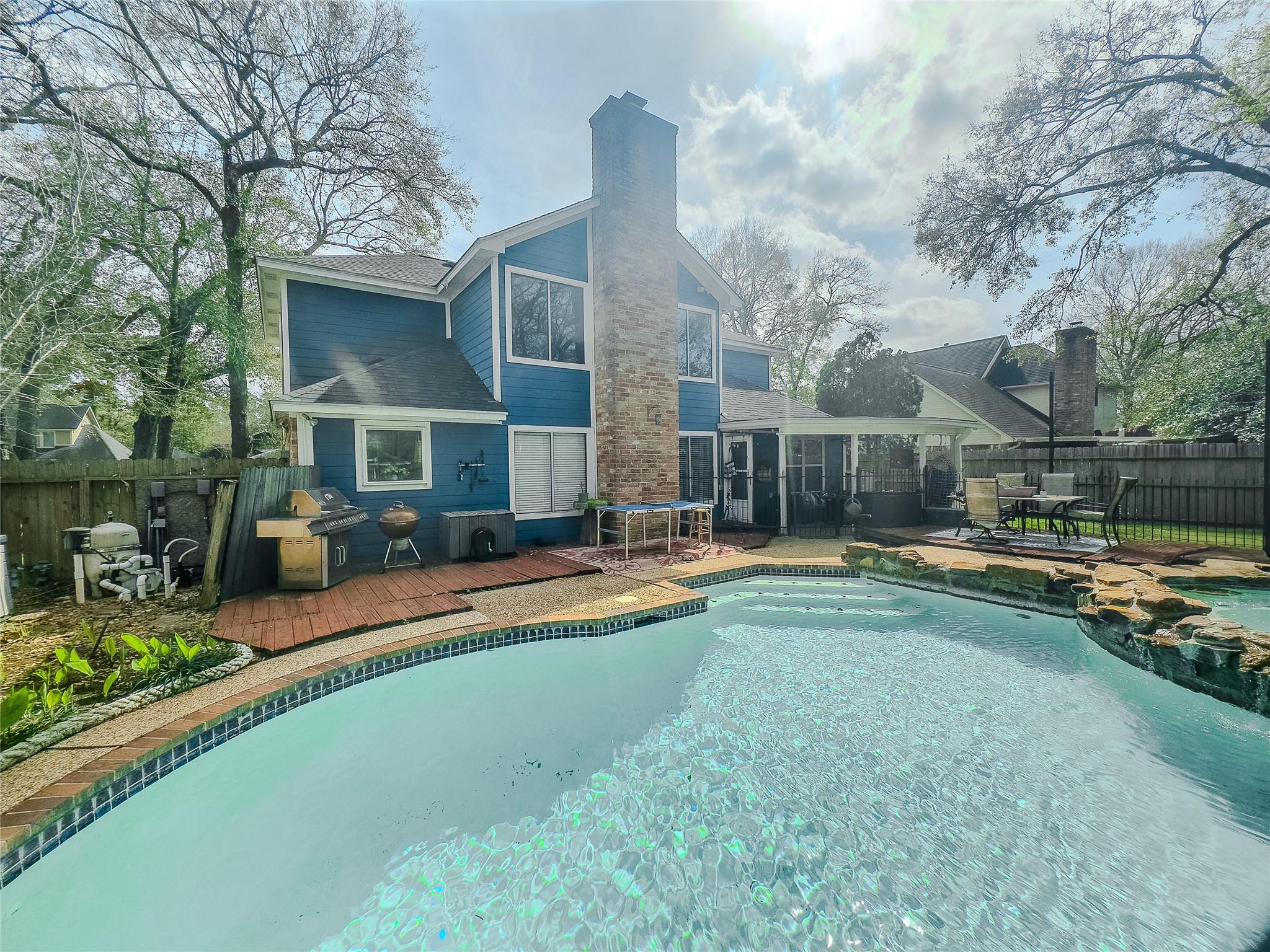 11918 Stillwater Drive