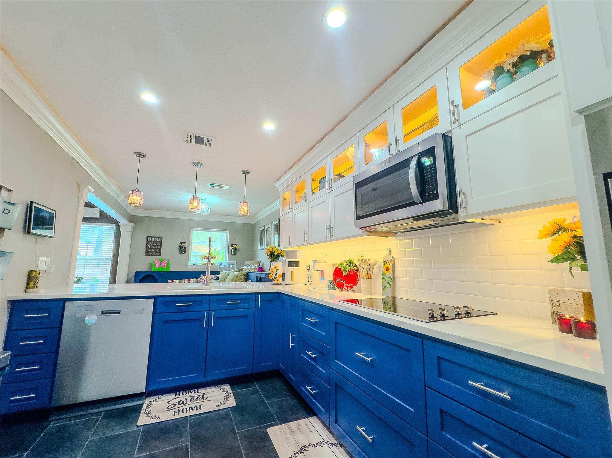 11918 Stillwater Drive