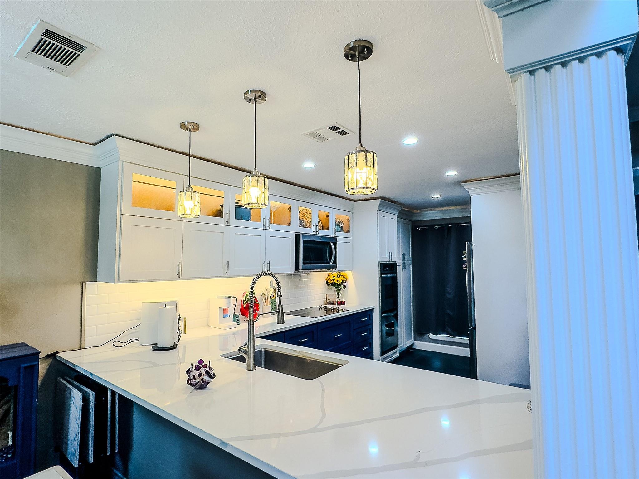 11918 Stillwater Drive