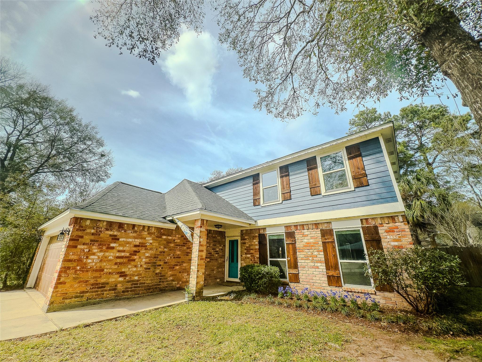 11918 Stillwater Drive