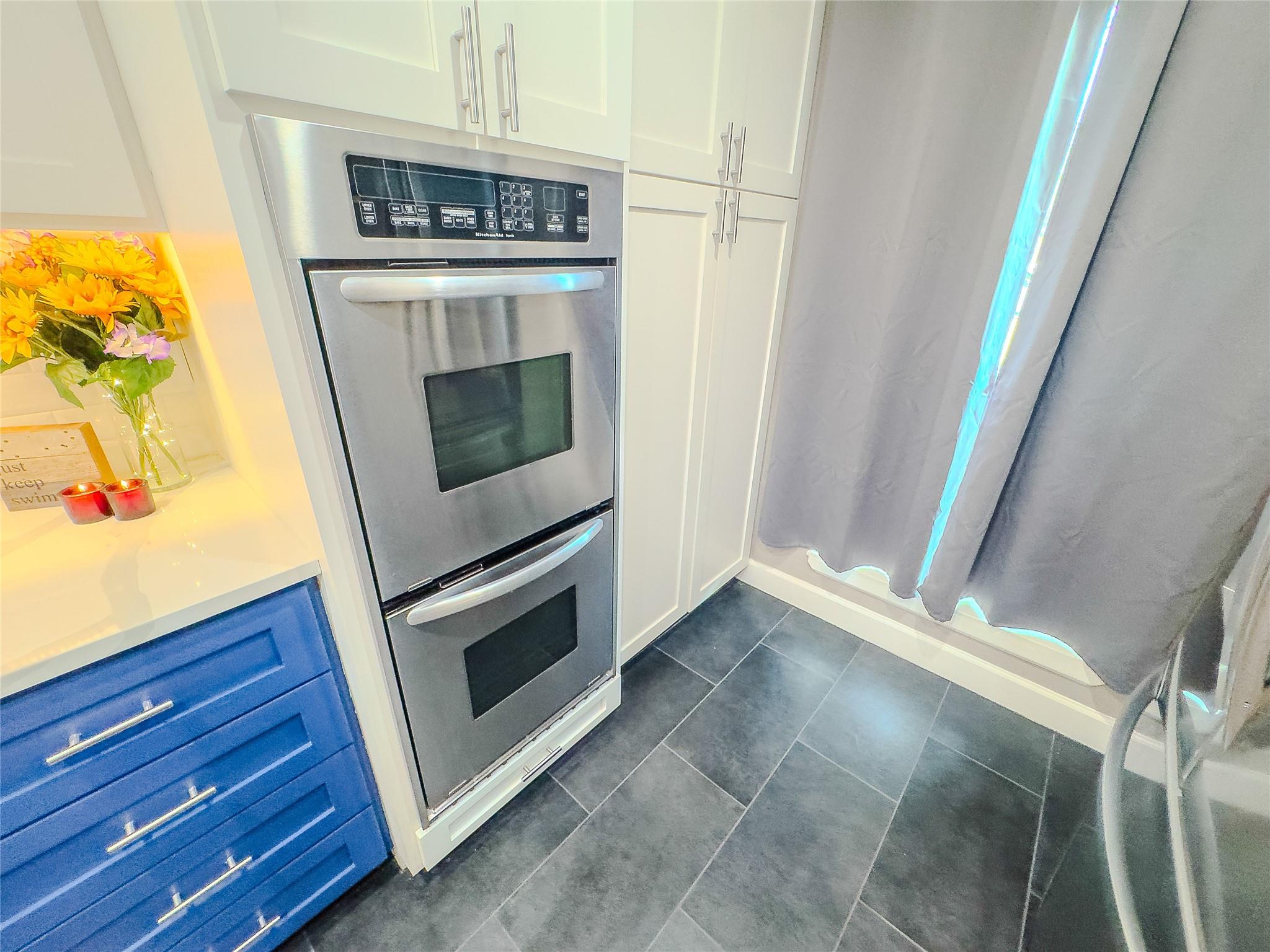 11918 Stillwater Drive