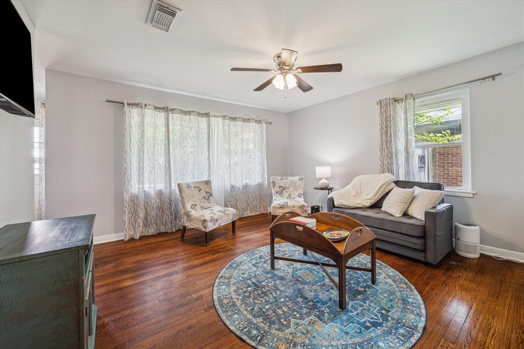 4606 Nina Lee Lane