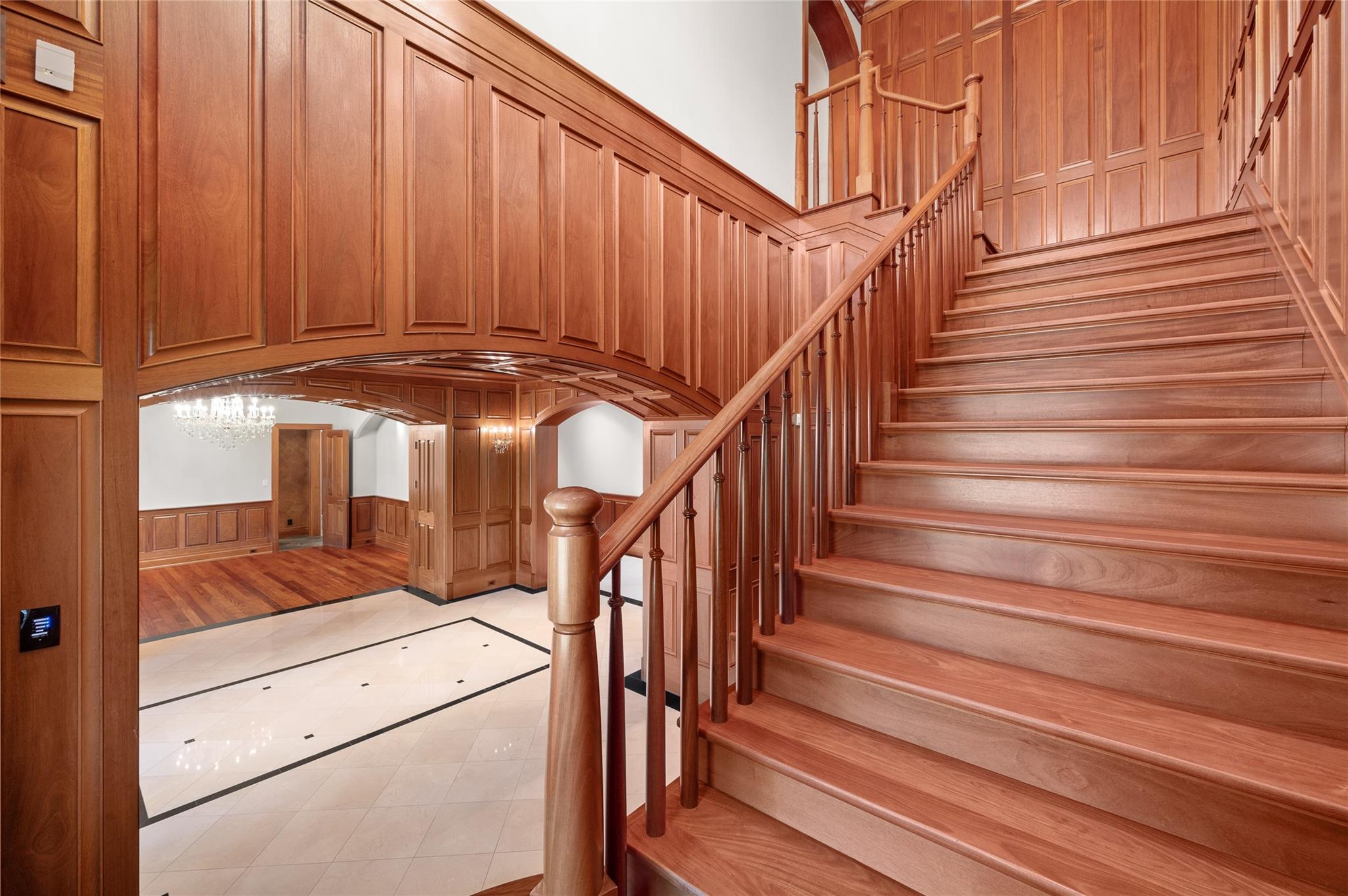 1802 Forest Gate Circle