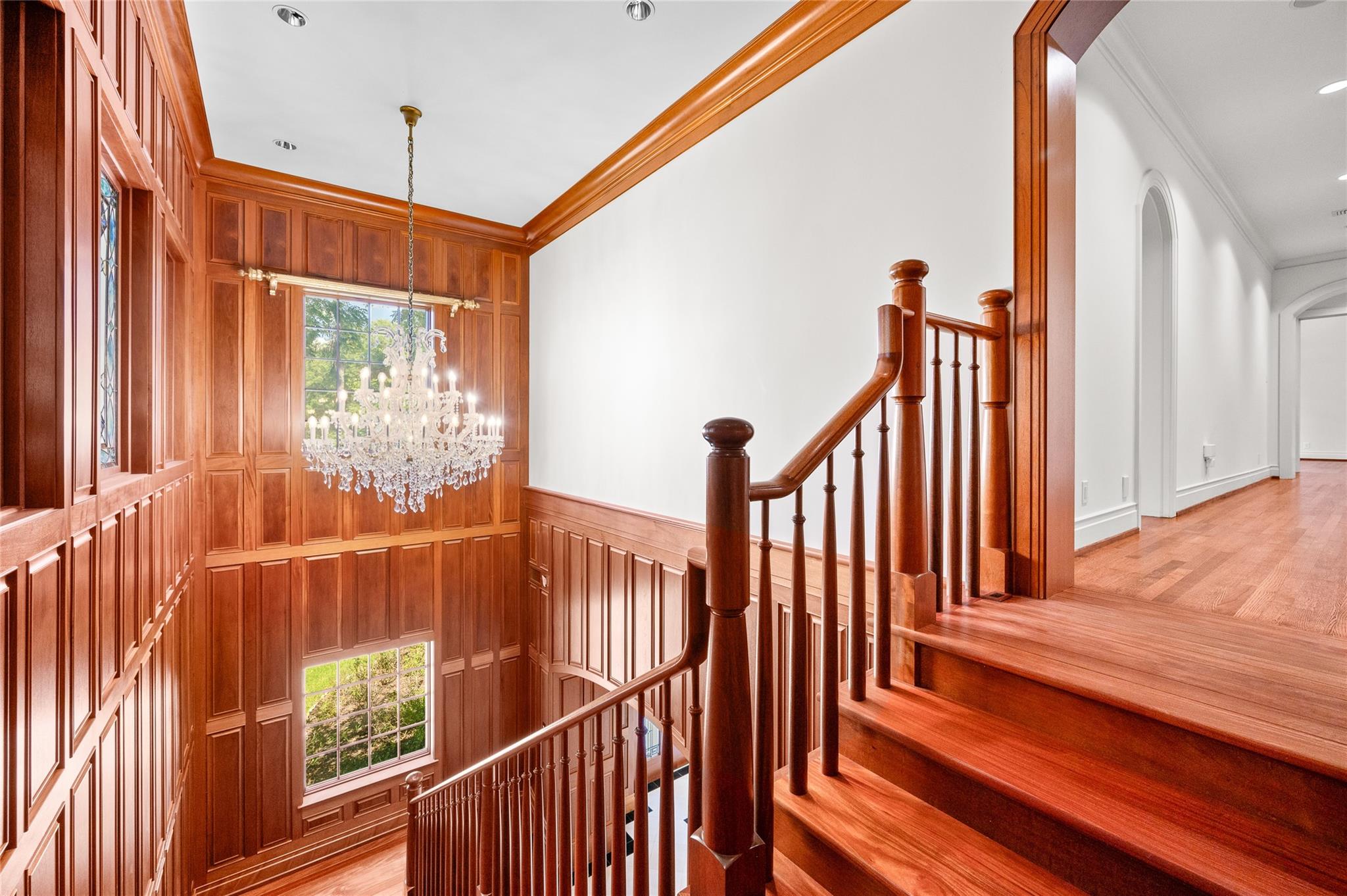 1802 Forest Gate Circle