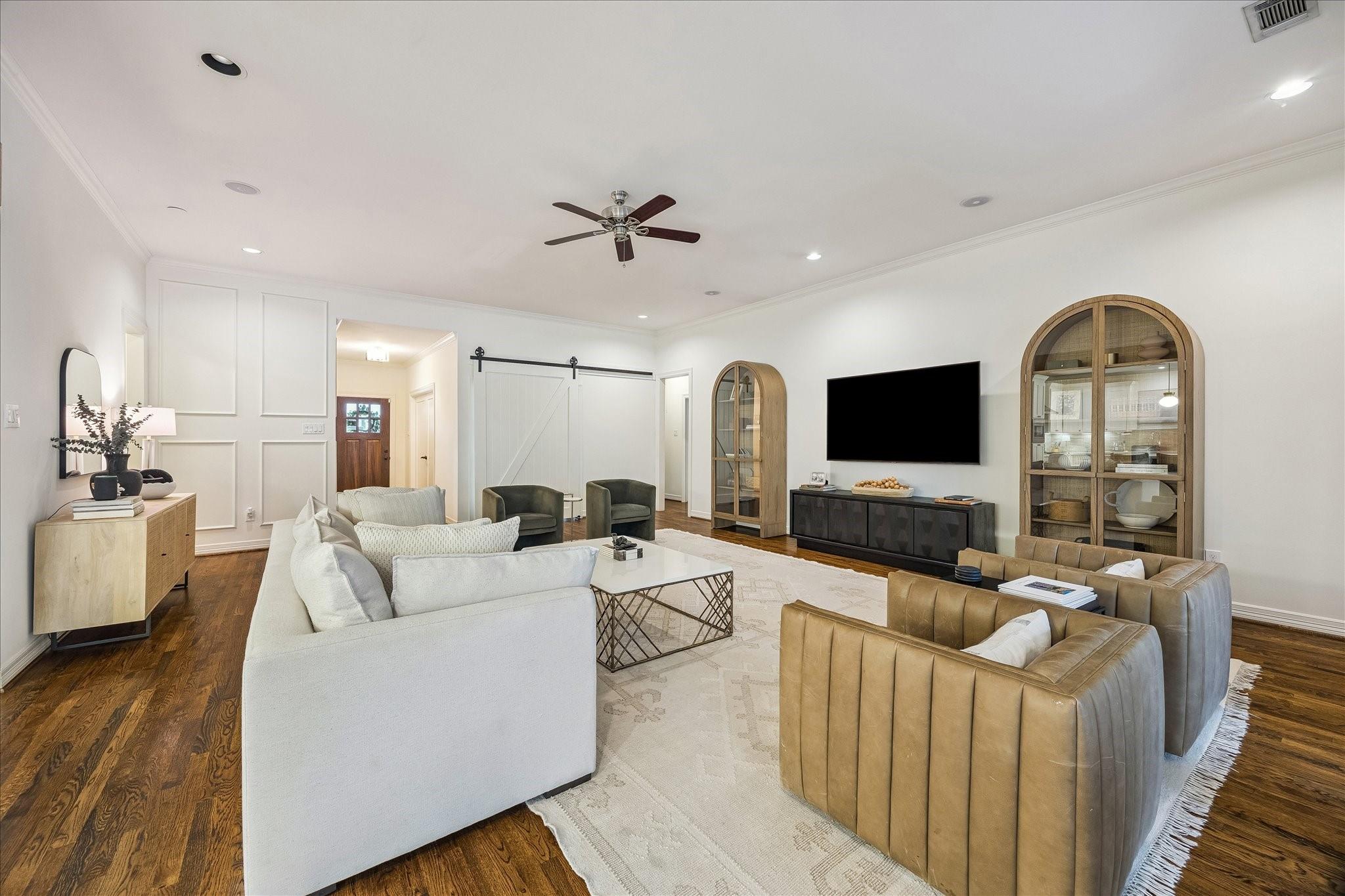 1329 Richelieu Lane