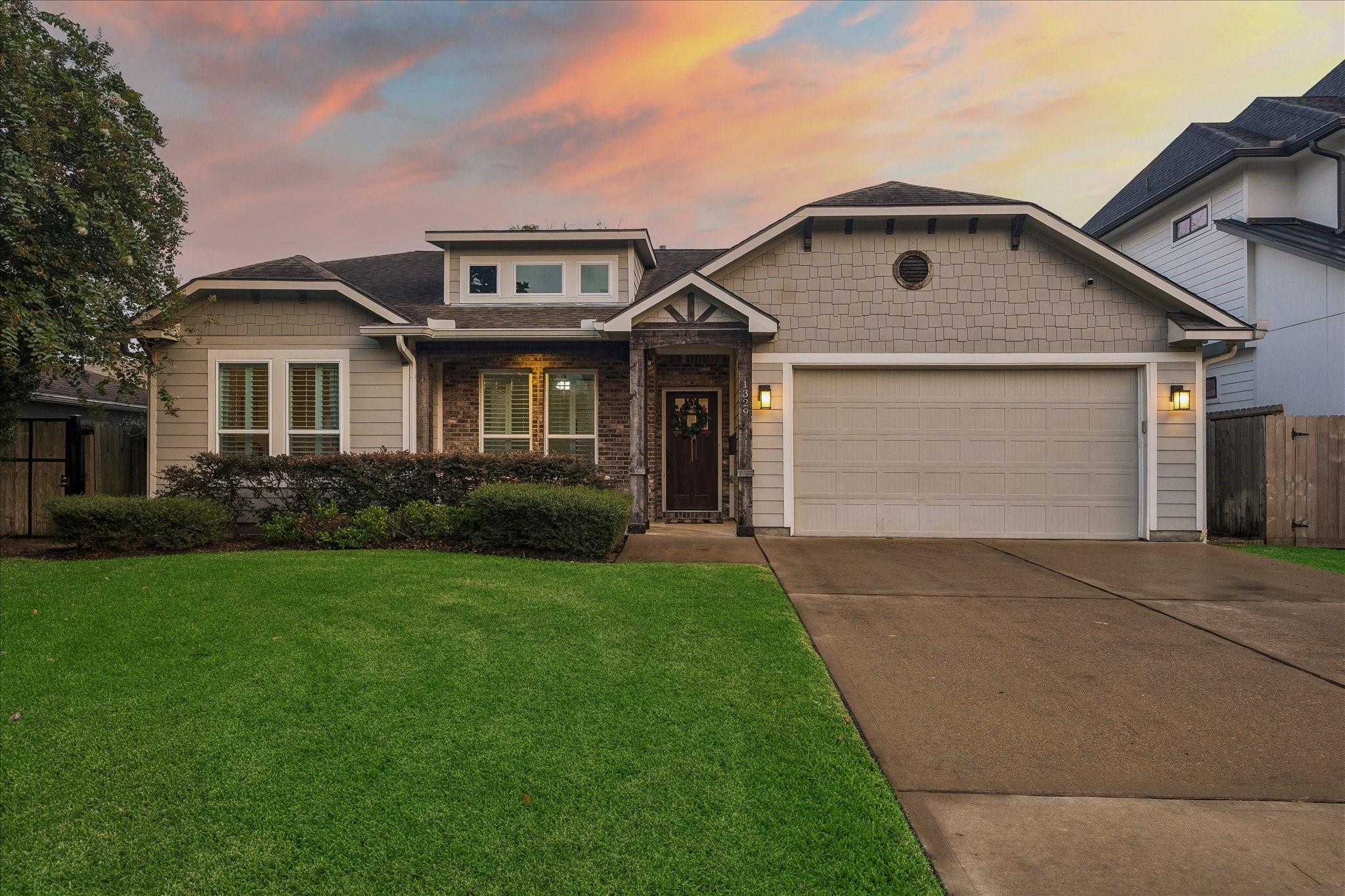 1329 Richelieu Lane