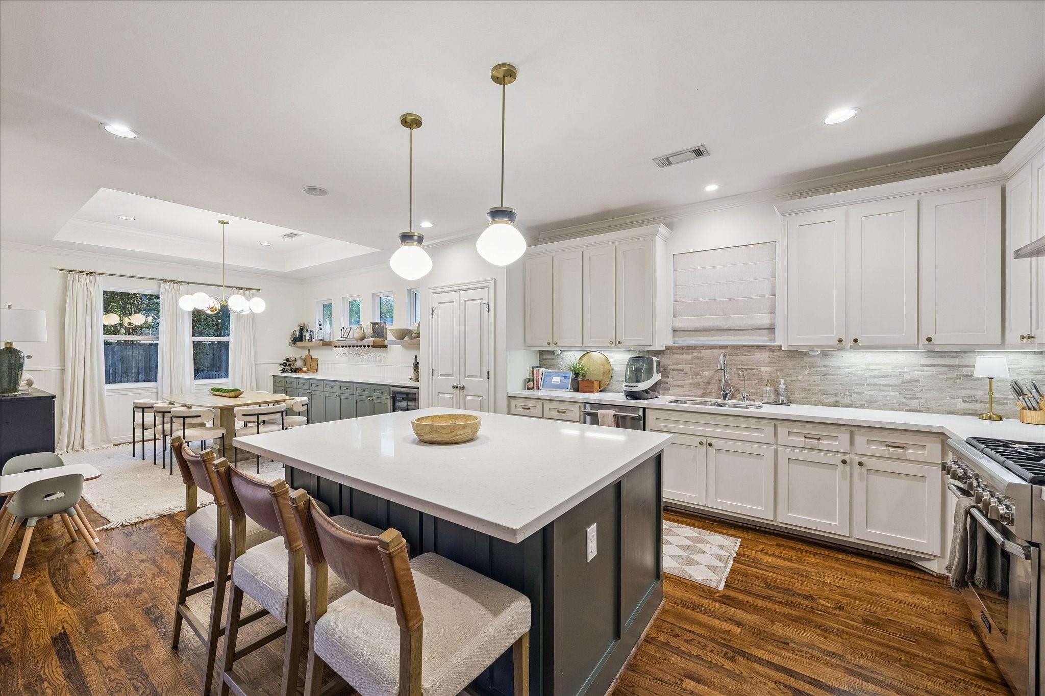 1329 Richelieu Lane