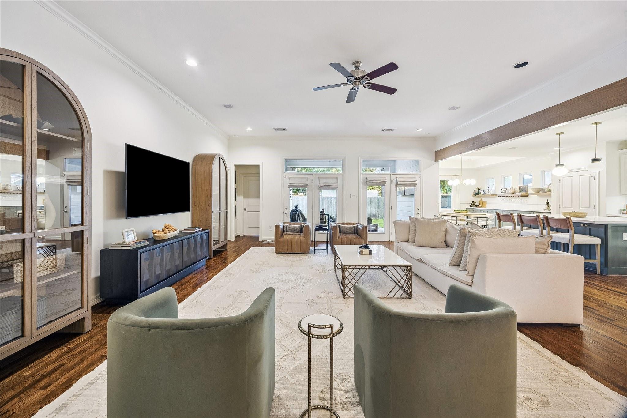 1329 Richelieu Lane