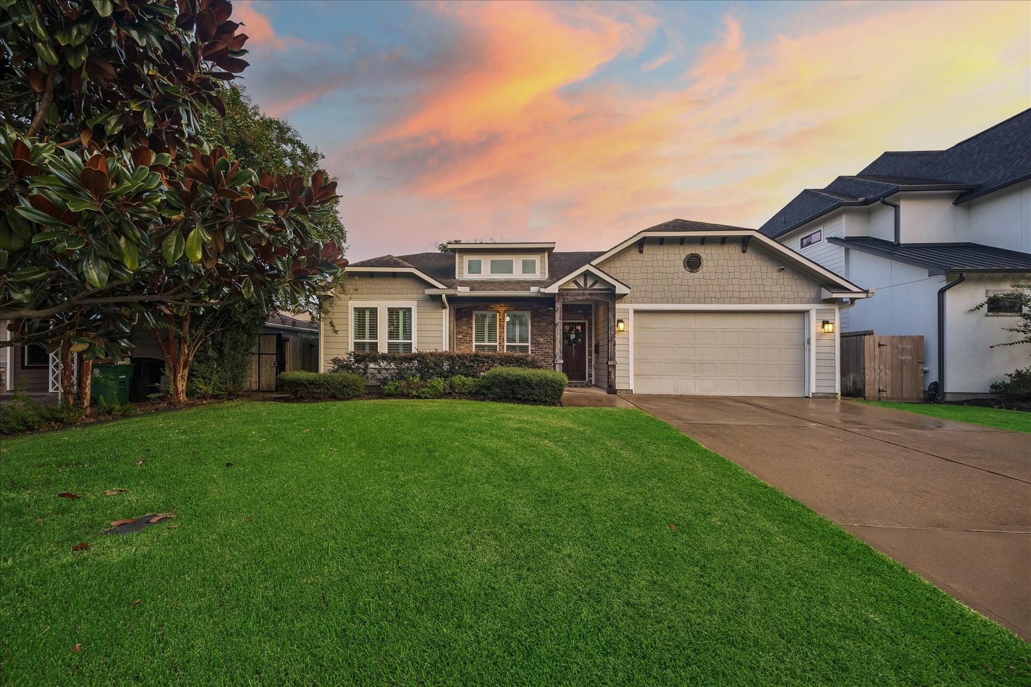 1329 Richelieu Lane
