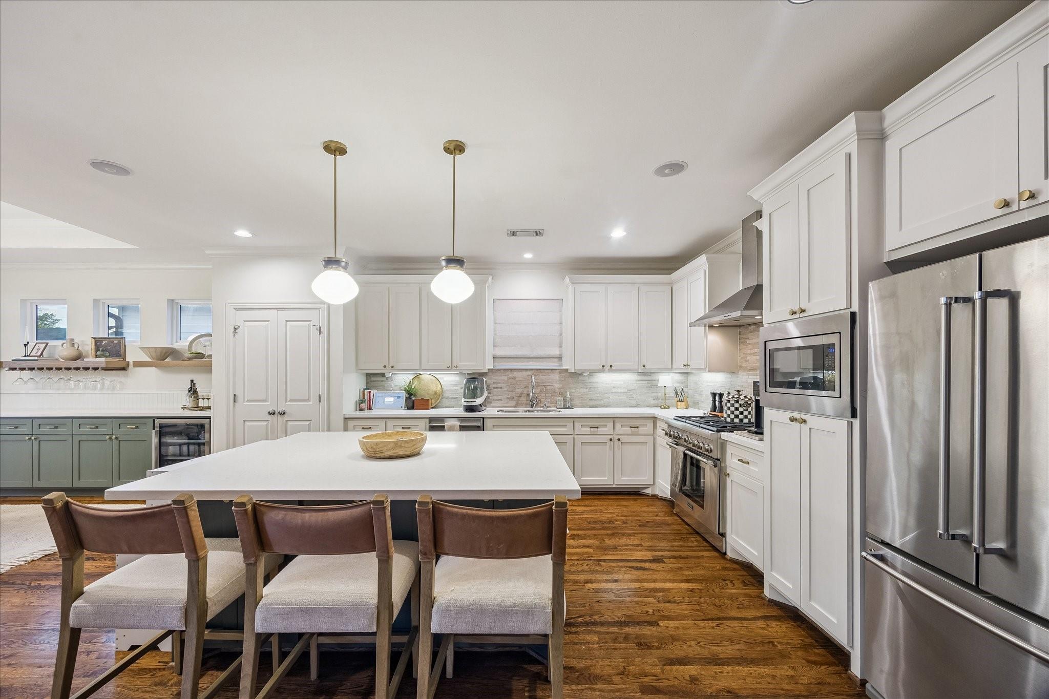 1329 Richelieu Lane