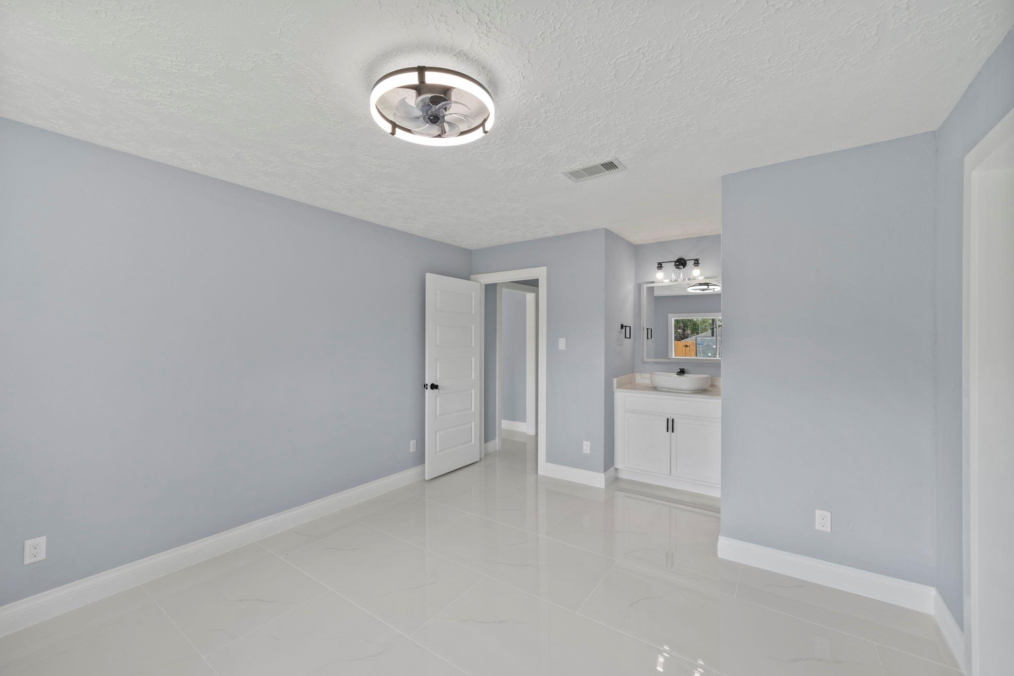 8403 Swan Meadow Lane