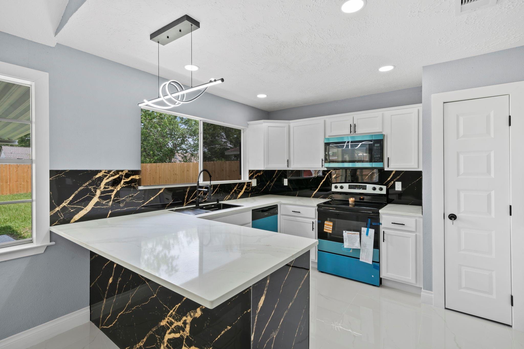 8403 Swan Meadow Lane