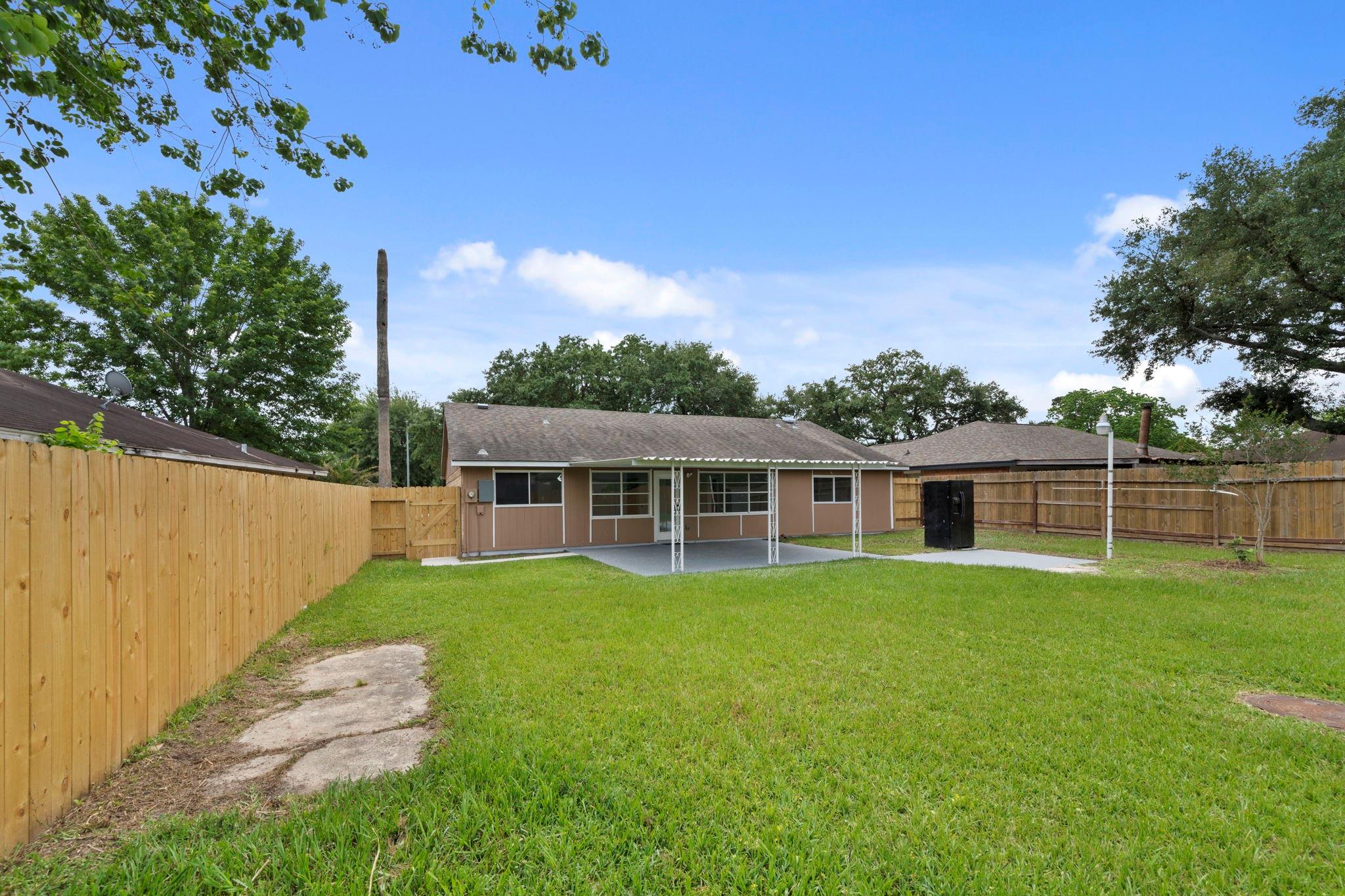 8403 Swan Meadow Lane