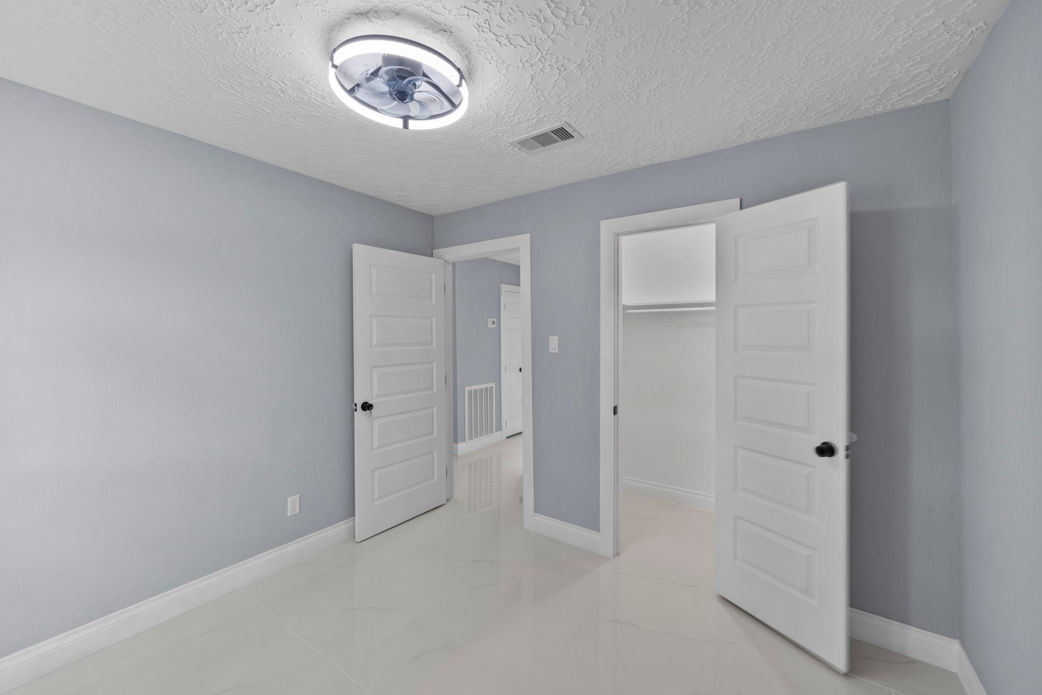 8403 Swan Meadow Lane