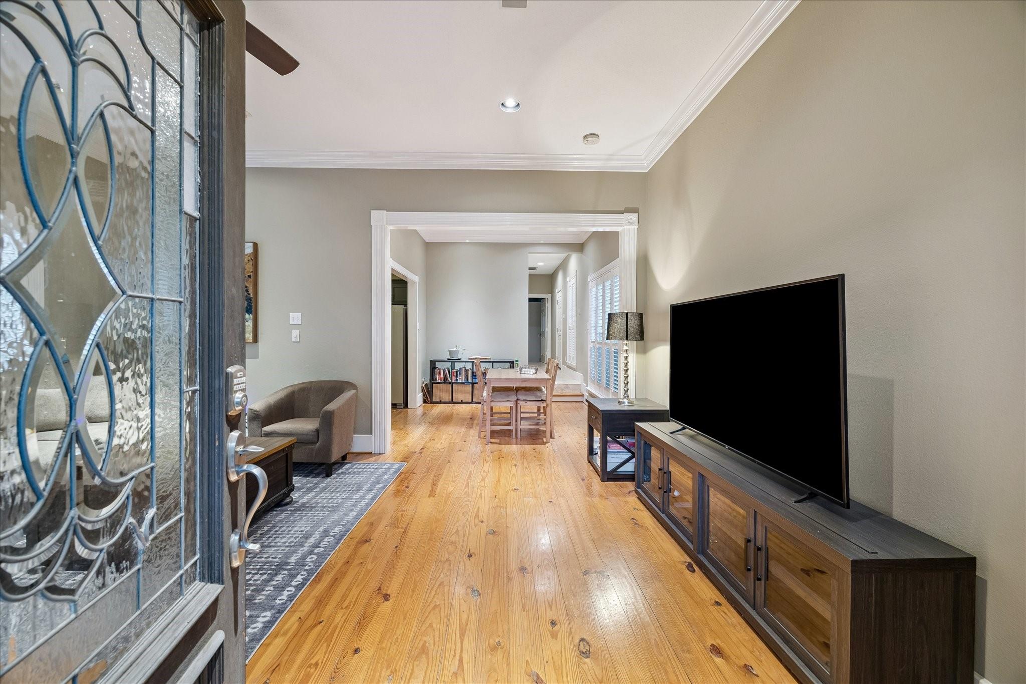 427 W 24th Street