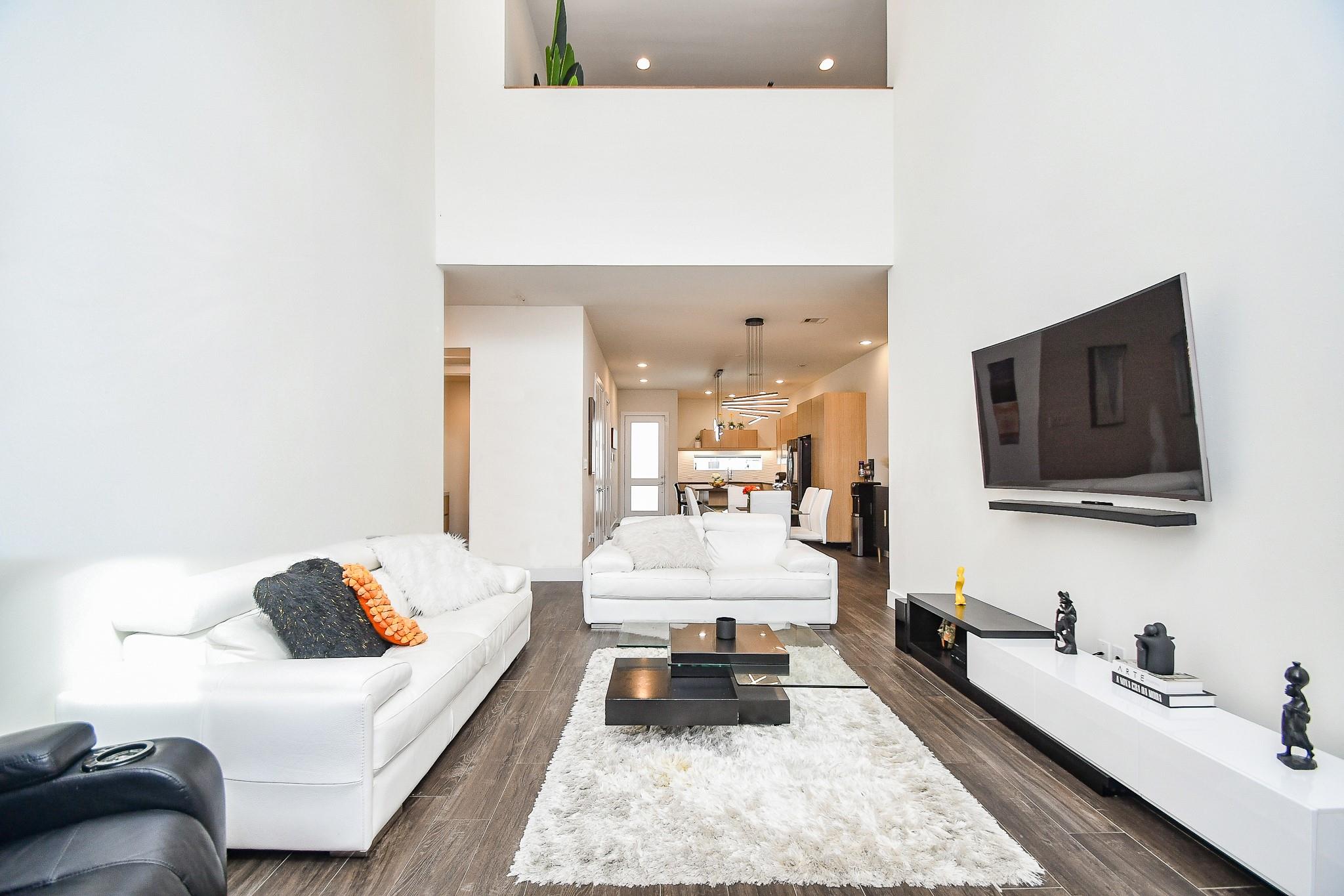 5519 Paraiso Place, Houston