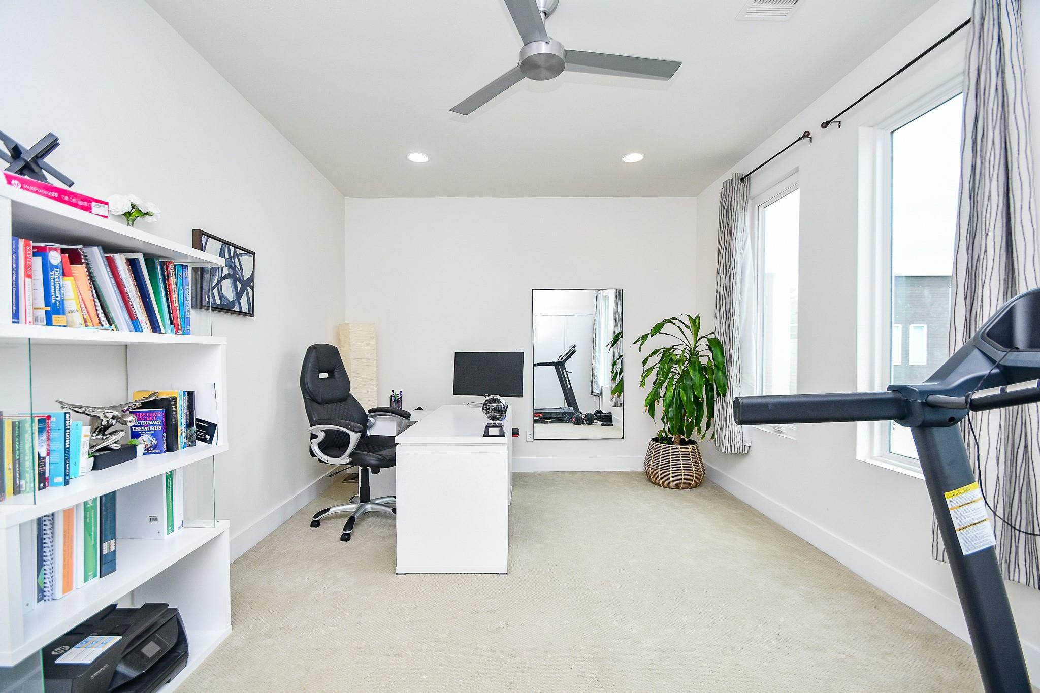 5519 Paraiso Place, Houston