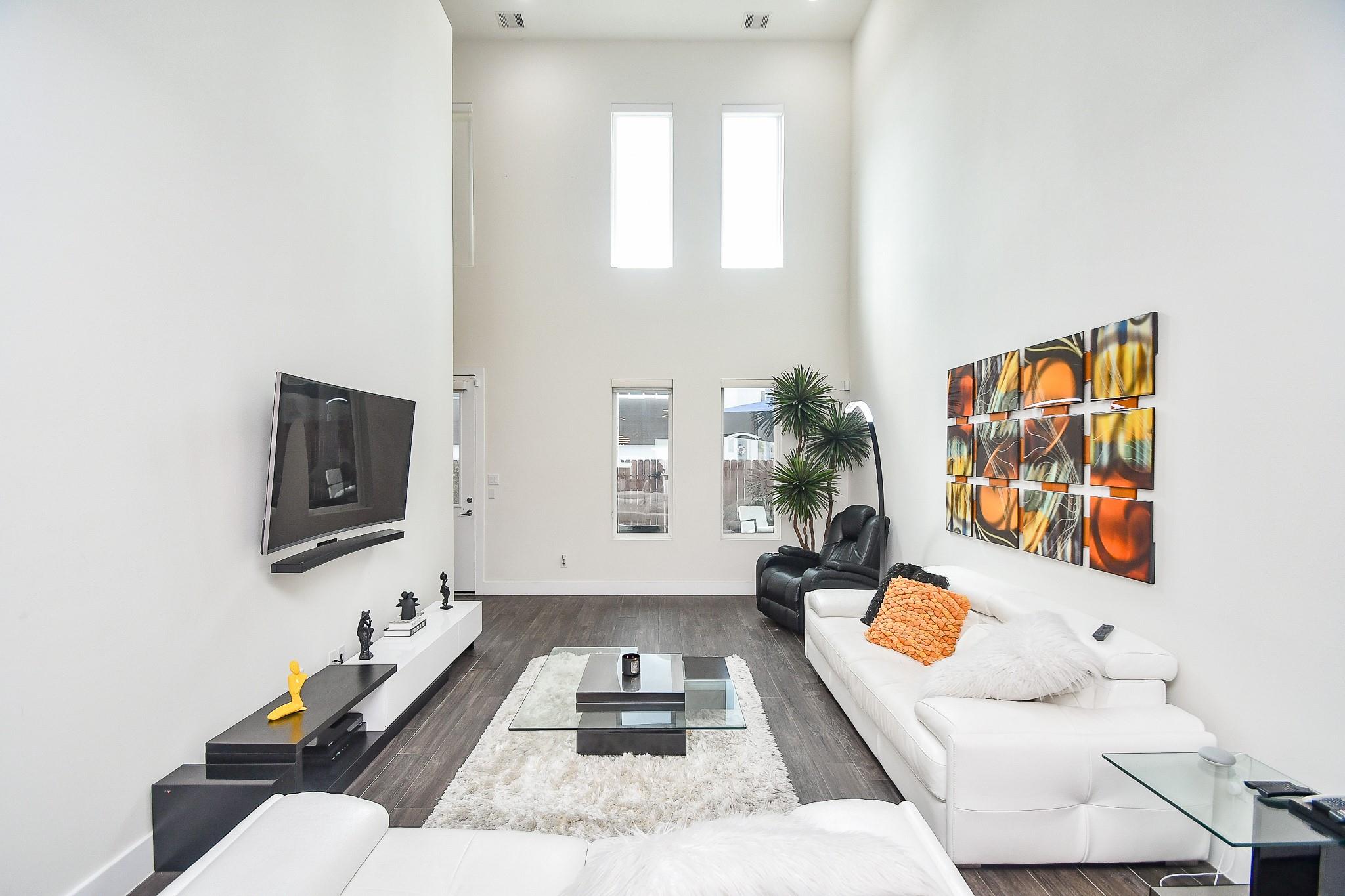 5519 Paraiso Place, Houston