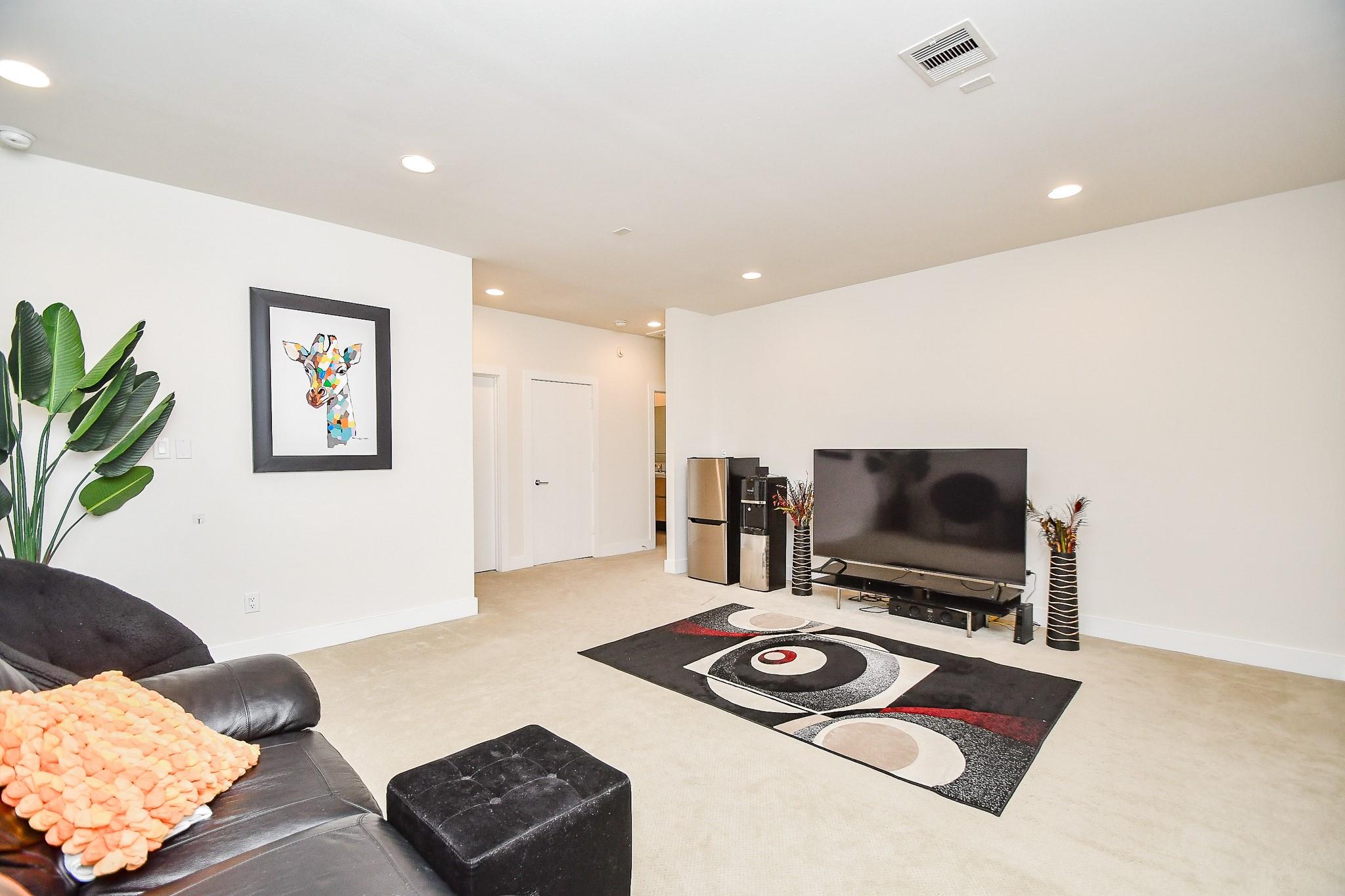 5519 Paraiso Place, Houston