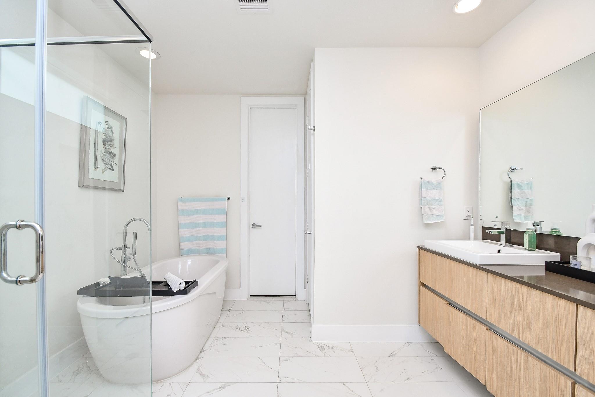 5519 Paraiso Place, Houston