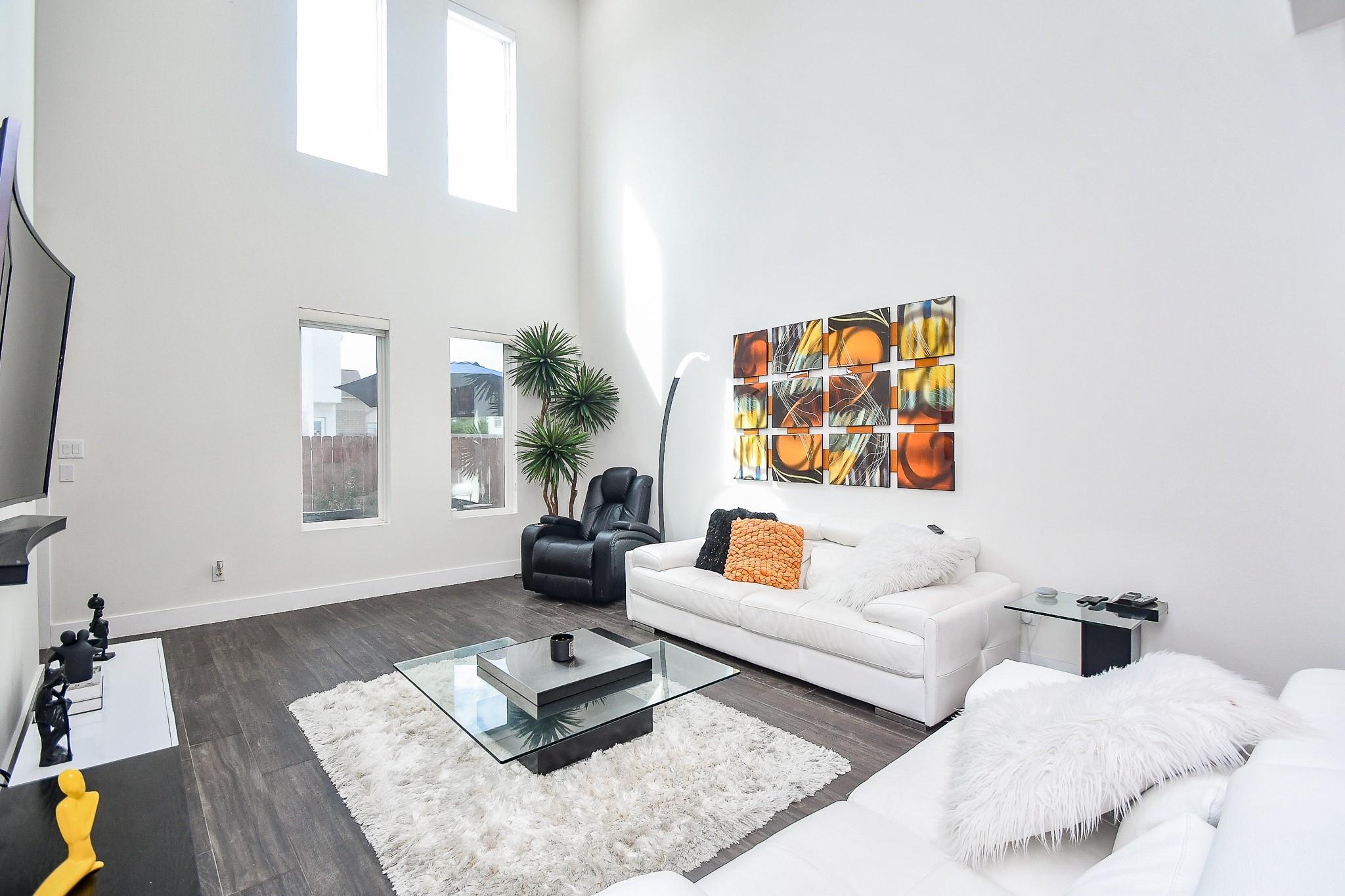 5519 Paraiso Place, Houston