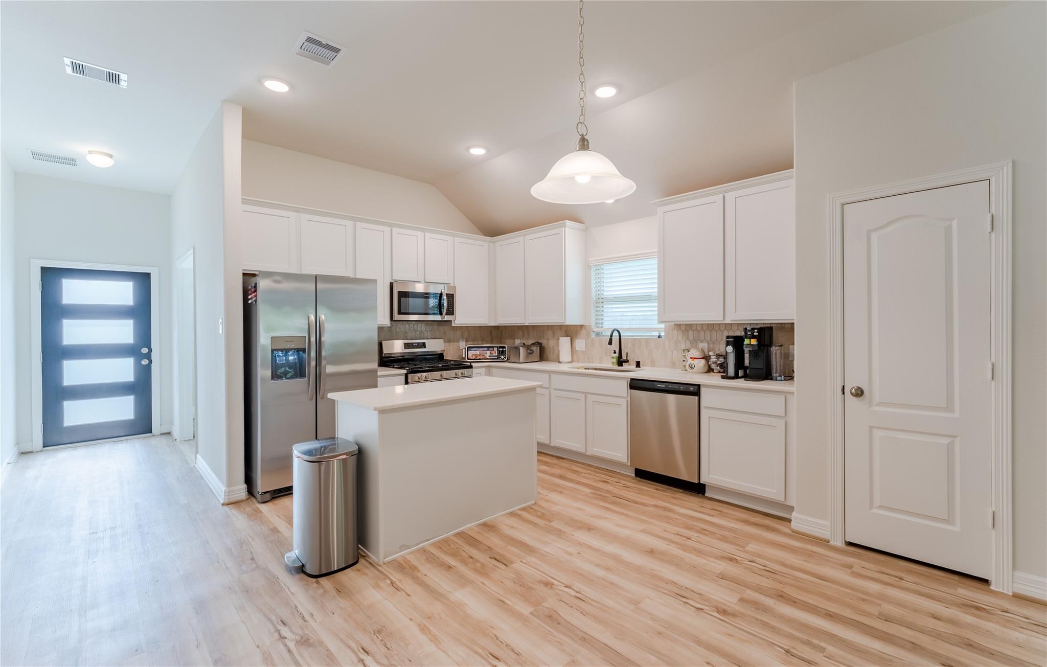 8439 Red Shiner Way