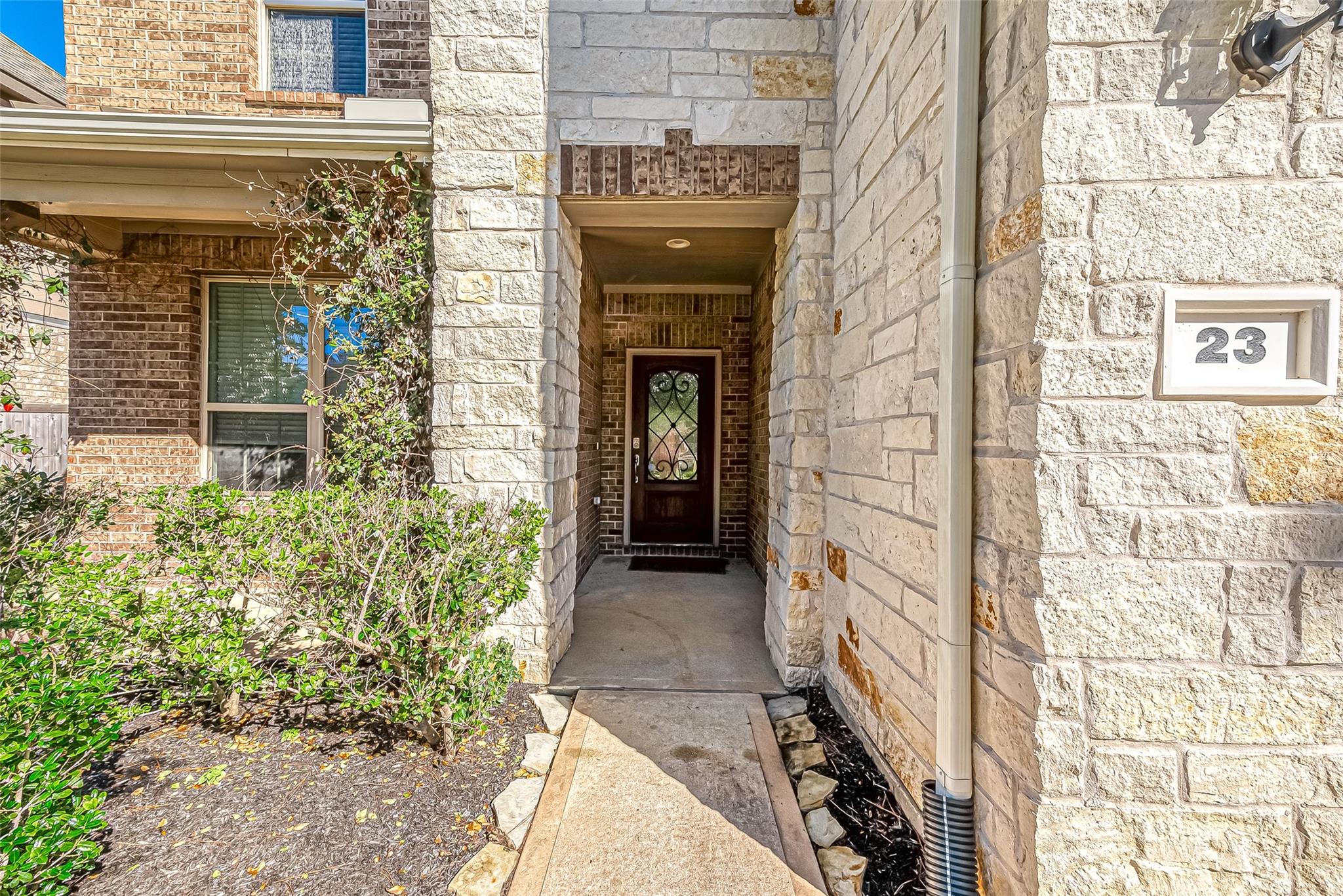 23 Pioneer Canyon Place