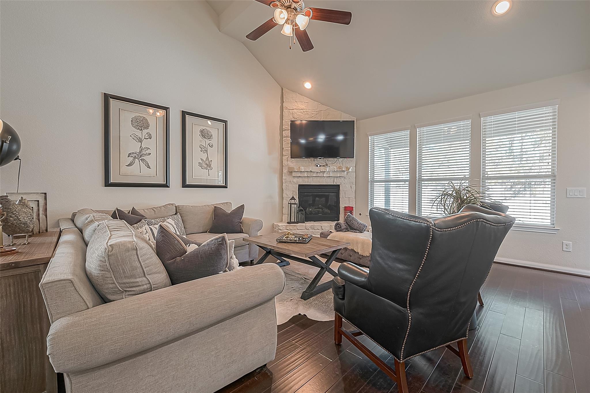23 Pioneer Canyon Place