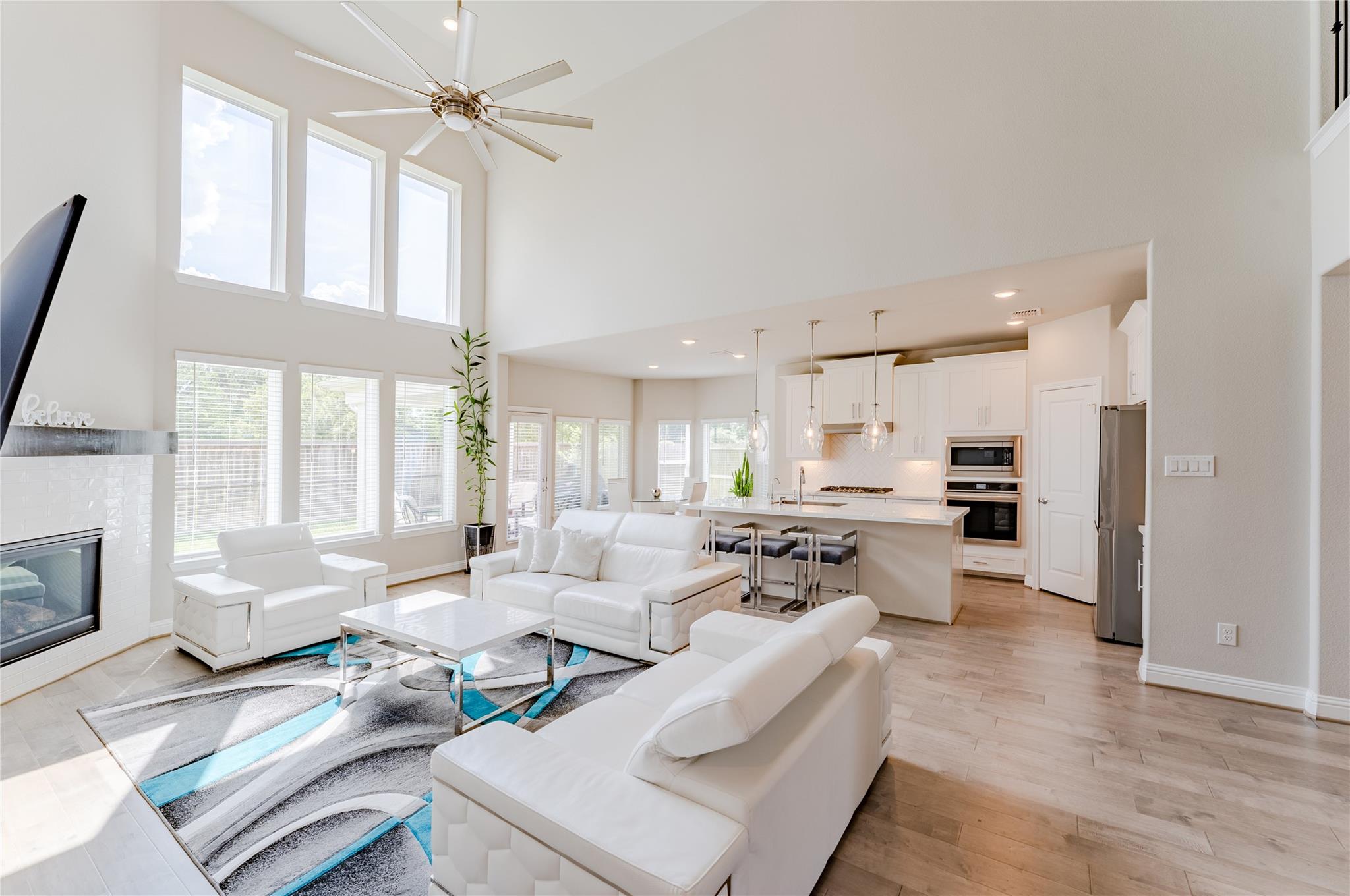 13806 Llano Basin Court