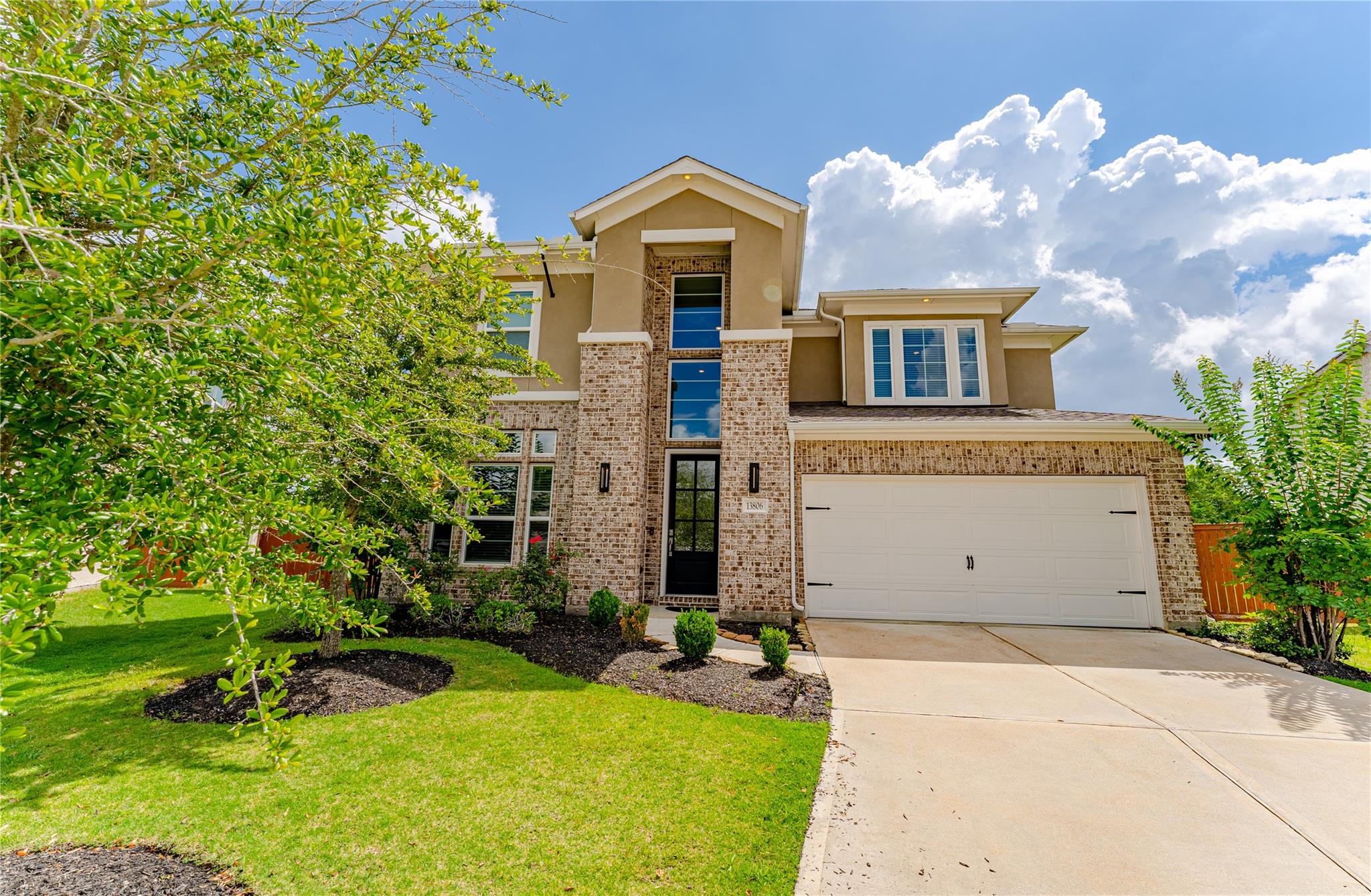 13806 Llano Basin Court