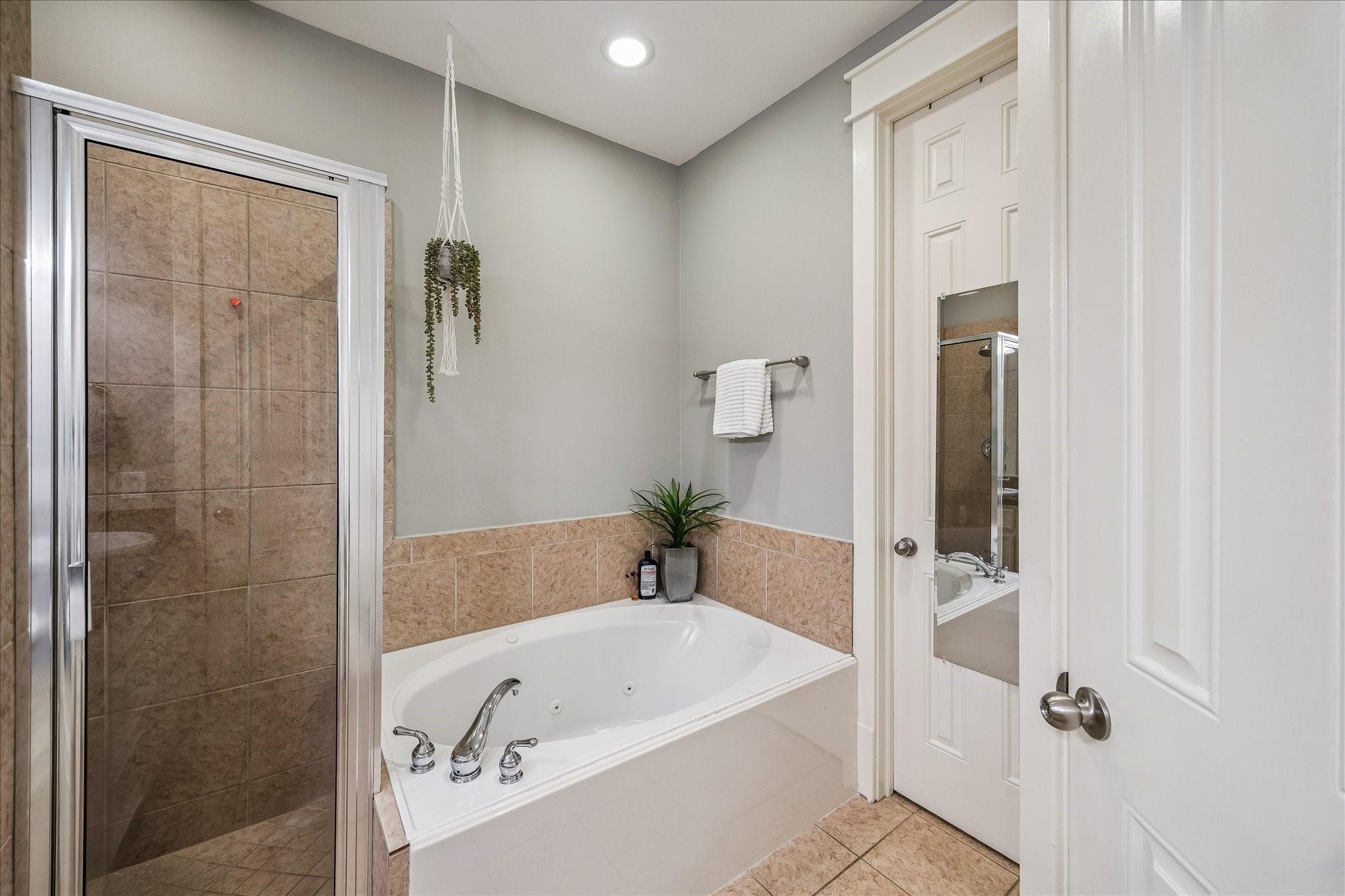 823 W 26th Street