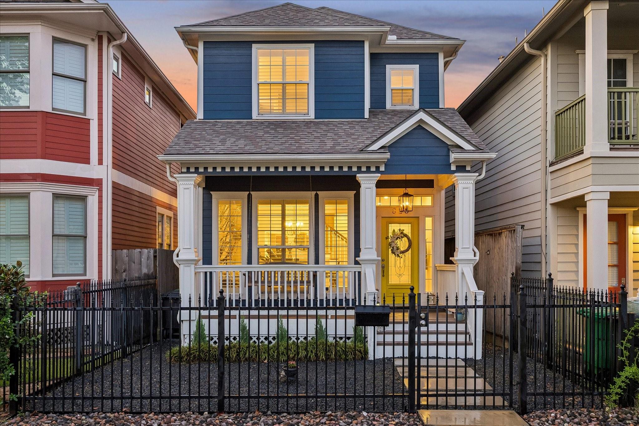 823 W 26th Street