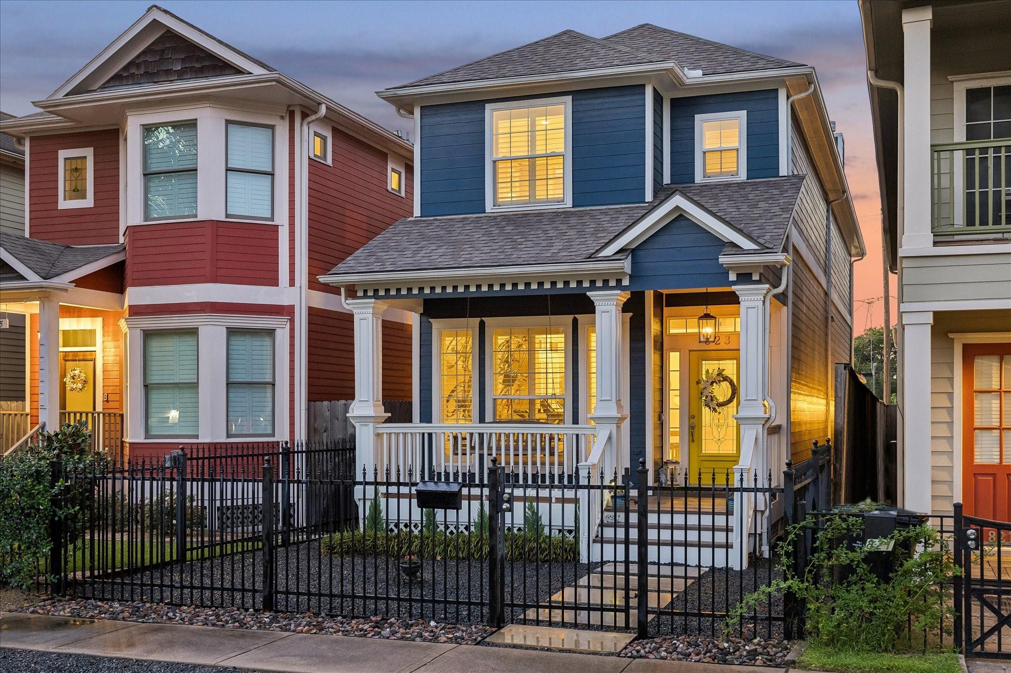 823 W 26th Street