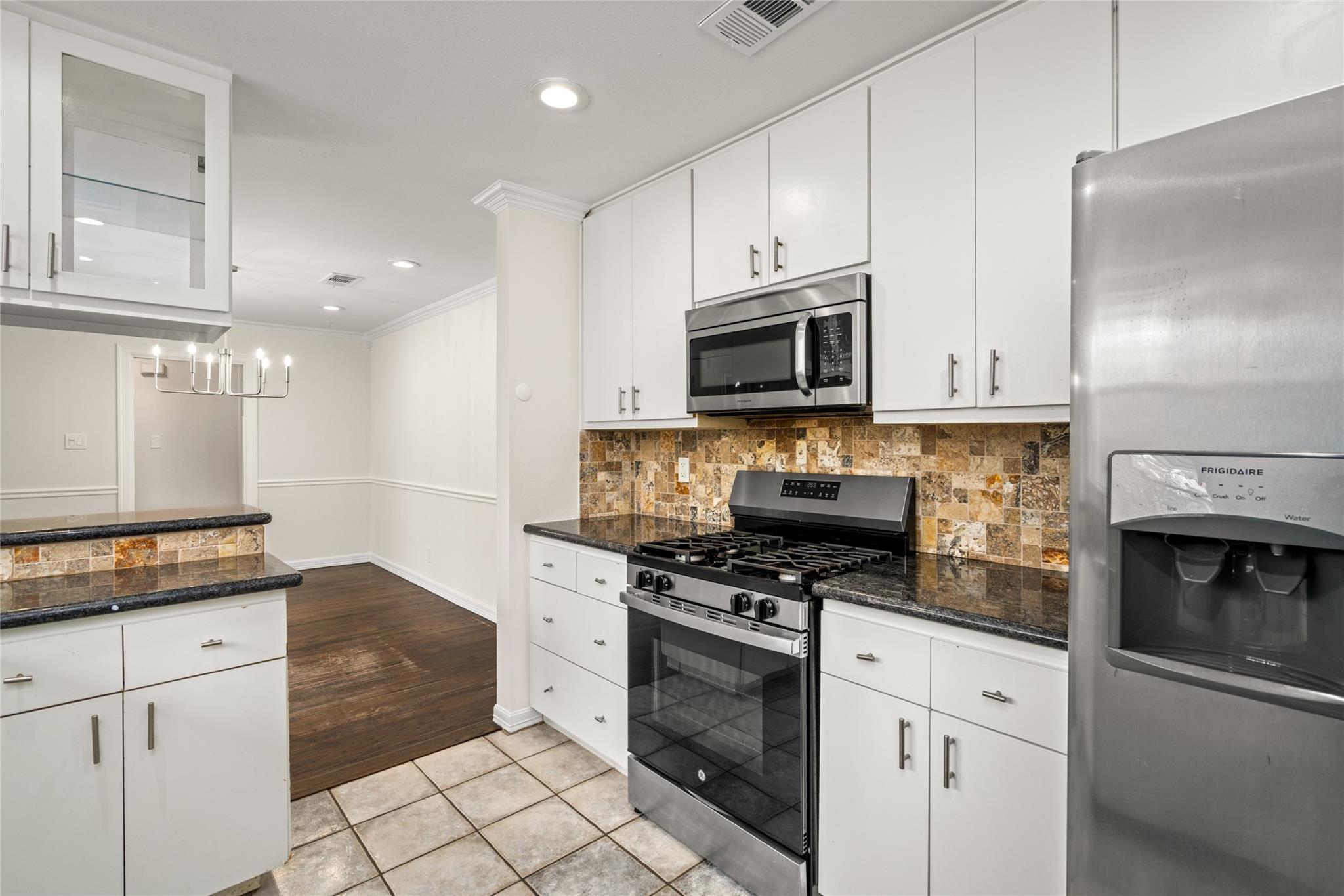 11225 Cliffwood Drive