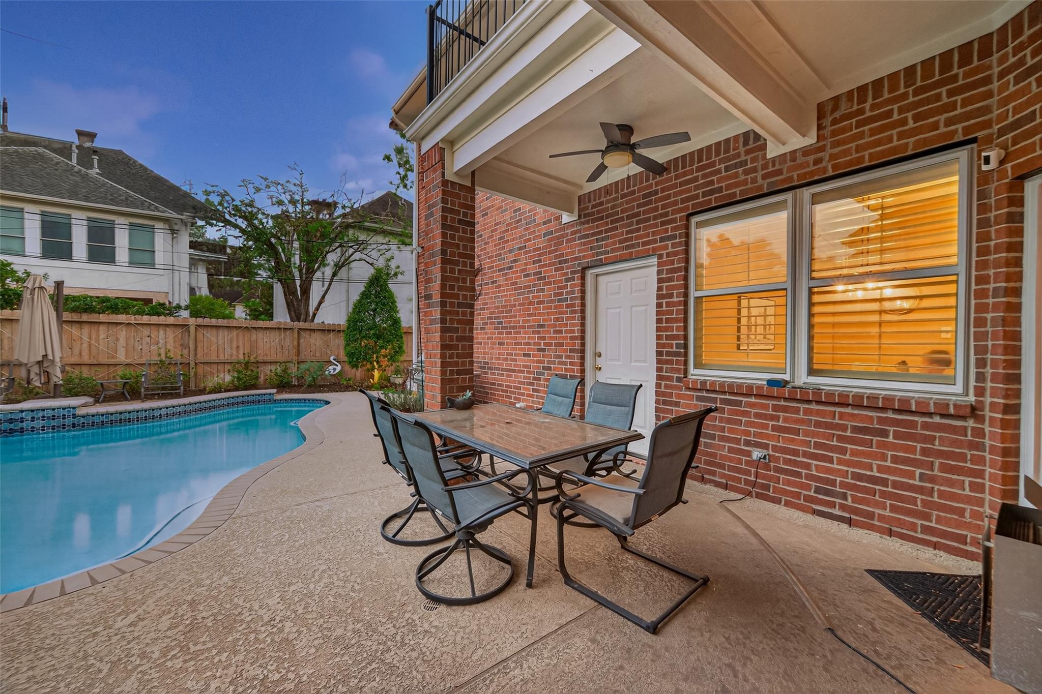 5349 Val Verde Street