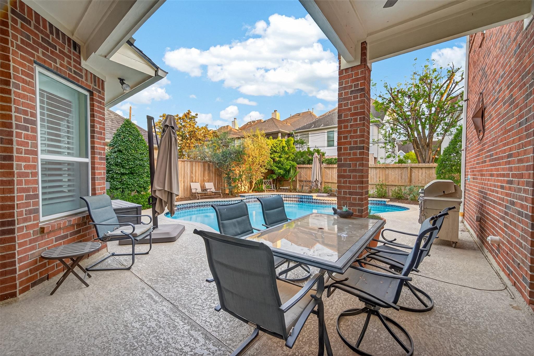 5349 Val Verde Street