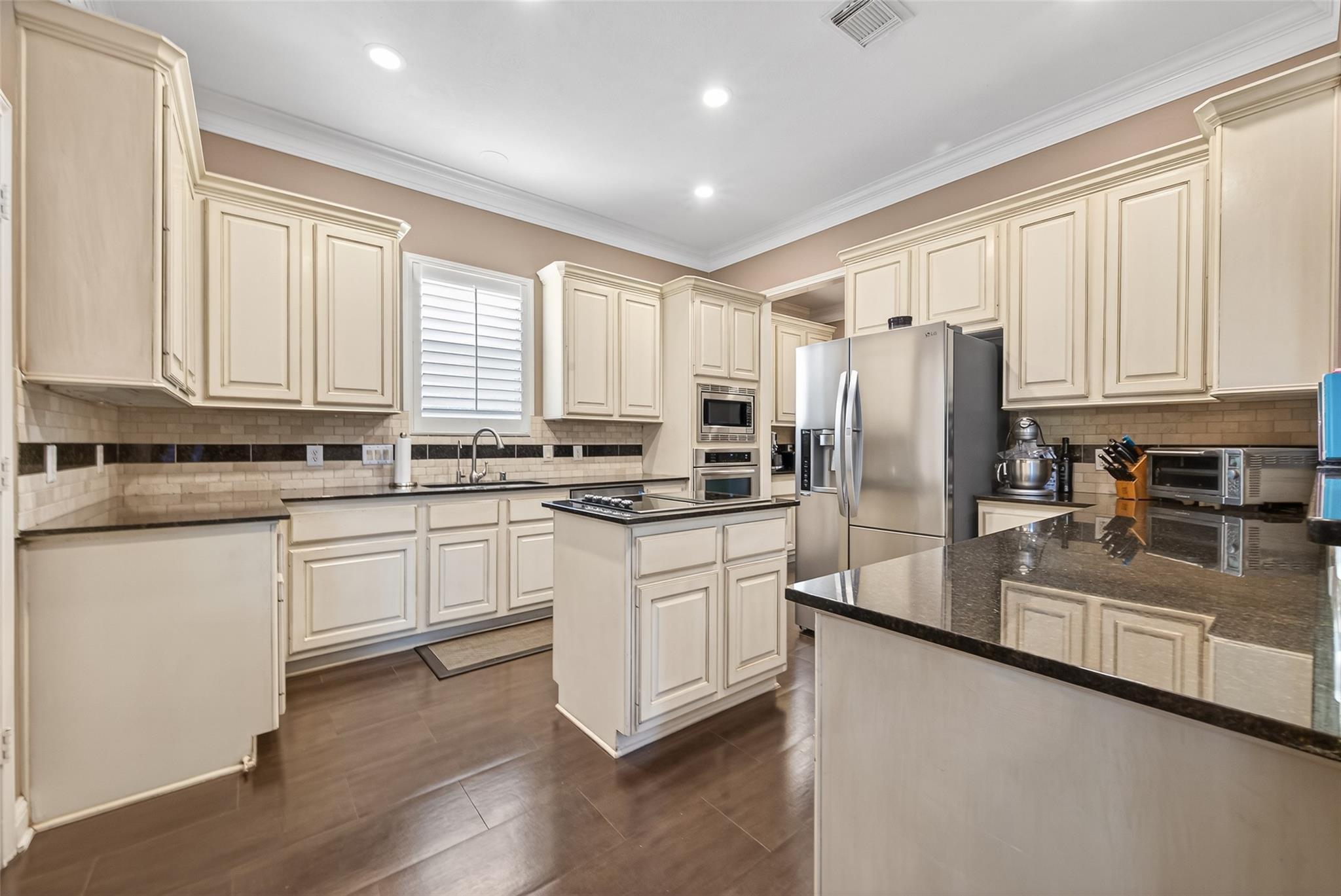 5349 Val Verde Street